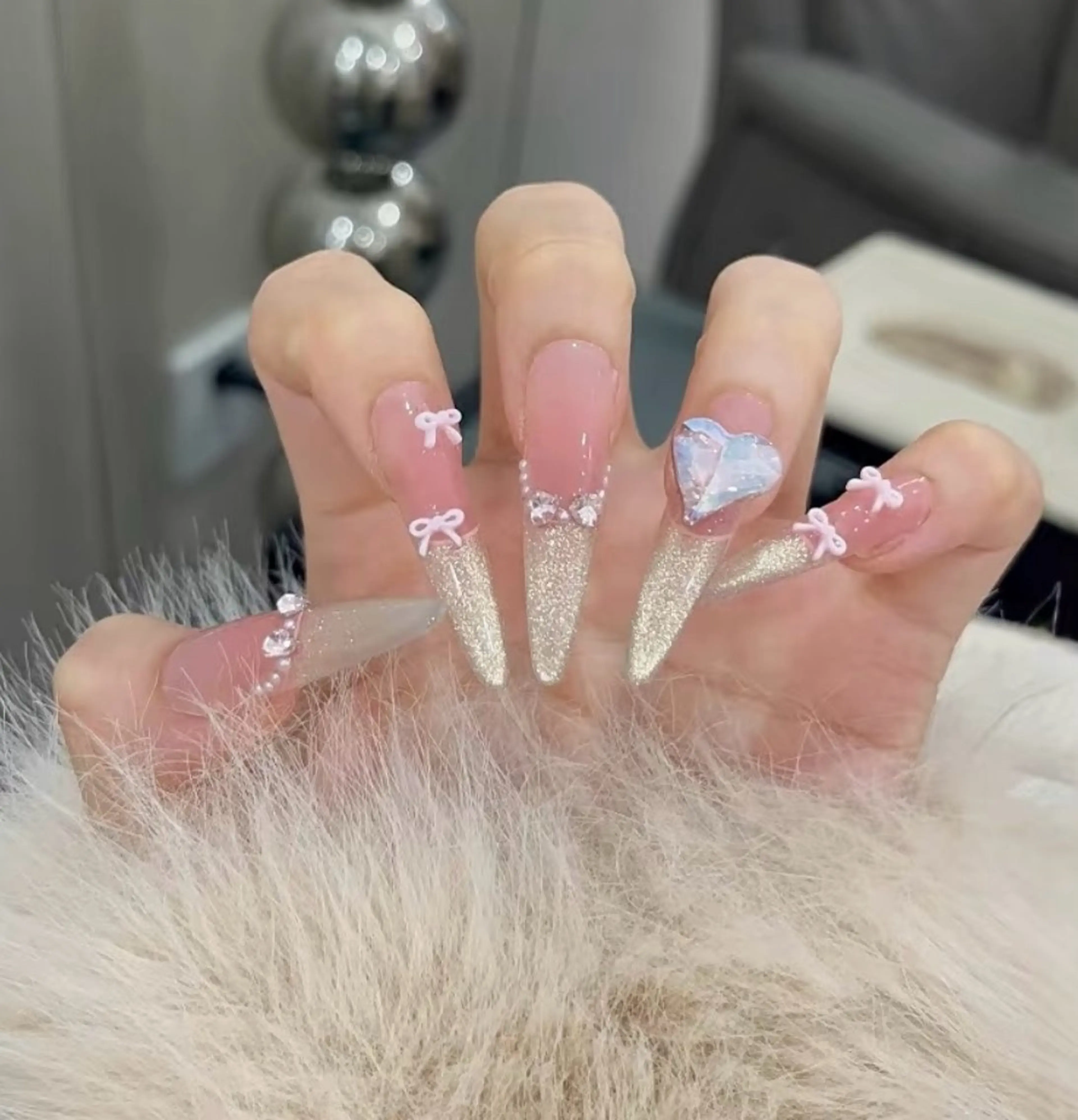 ネイル ハンドネイル H3 Nail Tsuki🦋💙のネイルデザイン