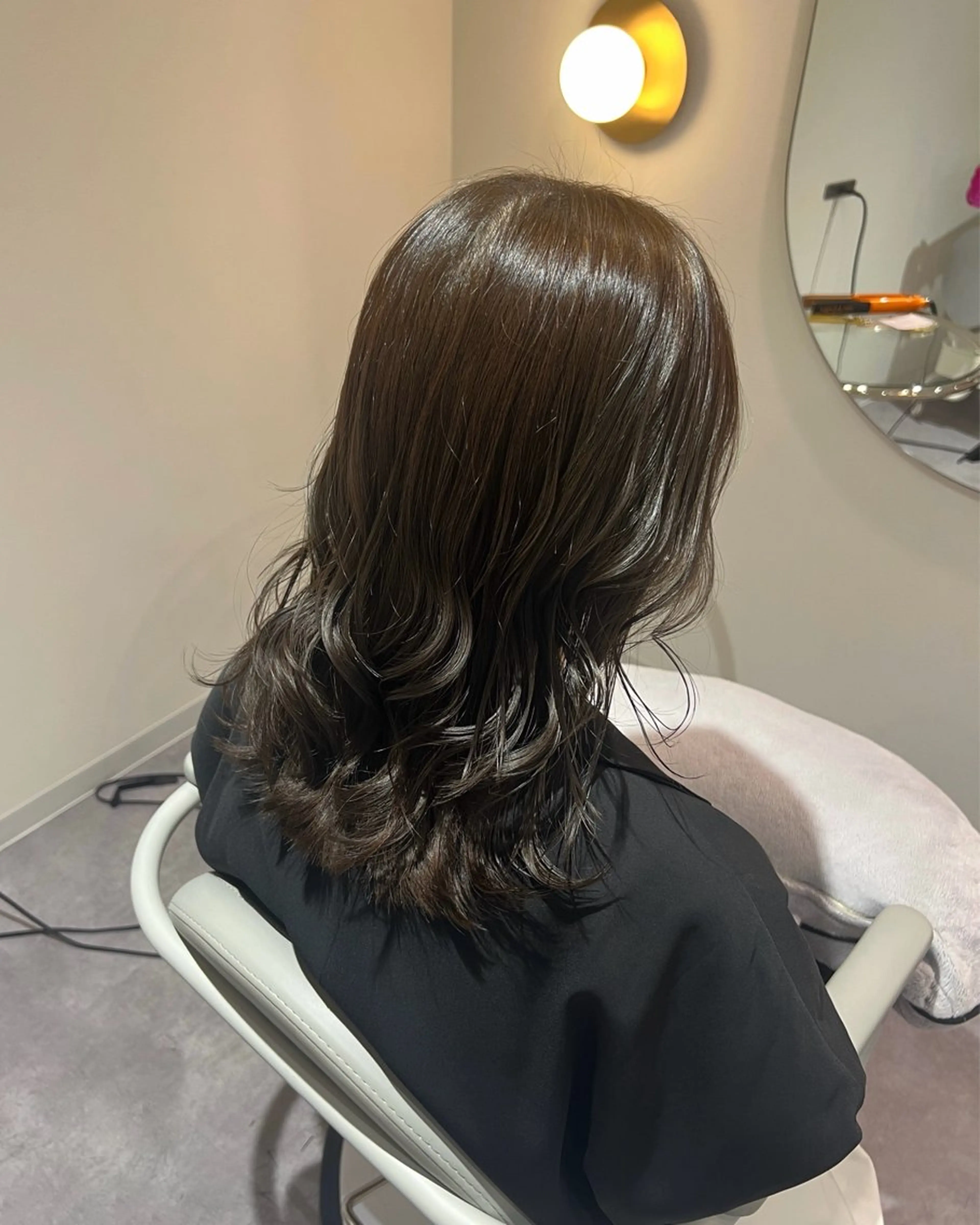 ミディアム ヘアカラー トリートメント 美髪✨艶髪✨髪質改善 カラー特化🌙鈴屋和のヘアスタイル