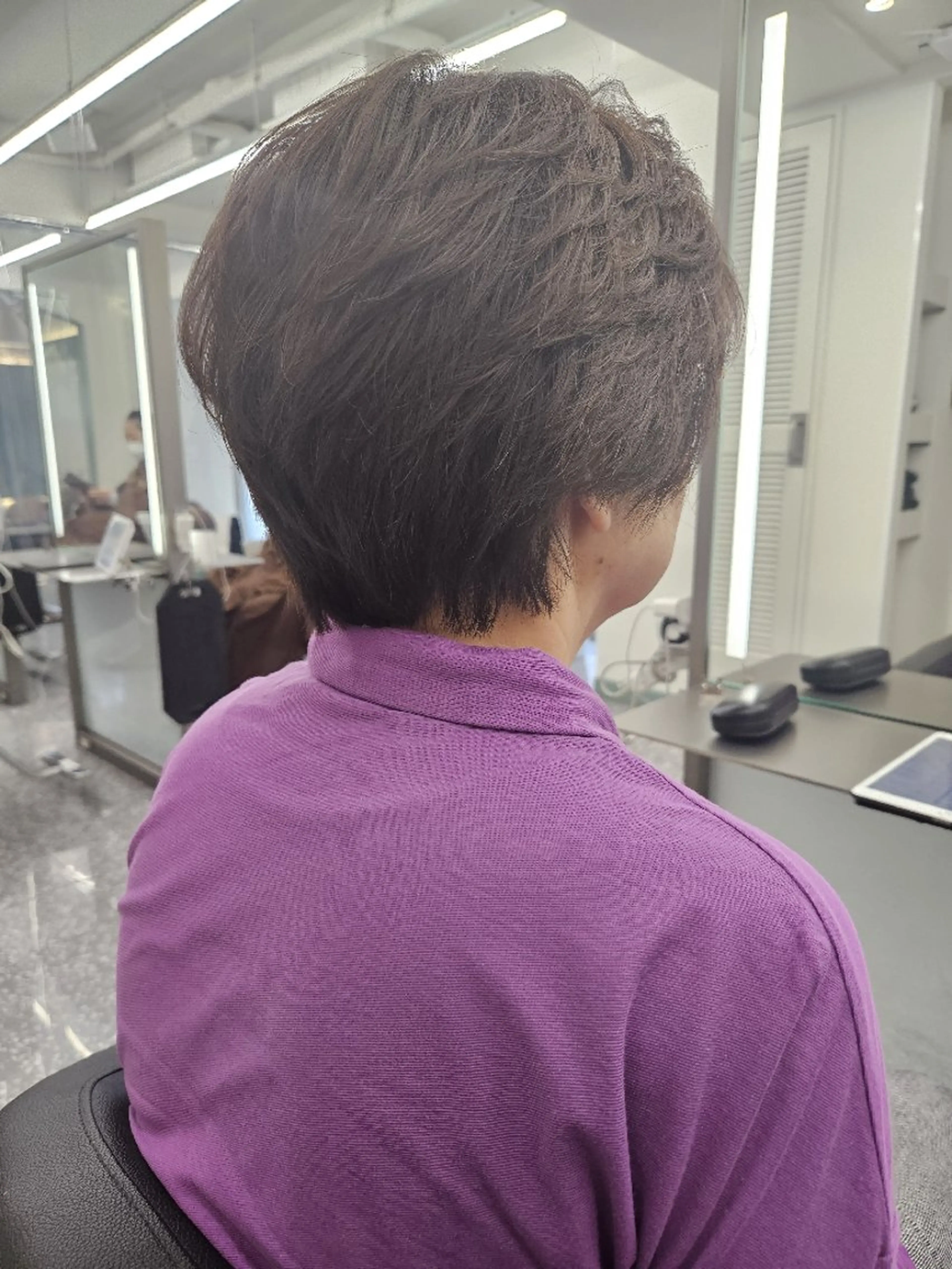 ショート パーマ カラー あいだ🐼ミニモ 限定クーポン掲載中のヘアスタイル