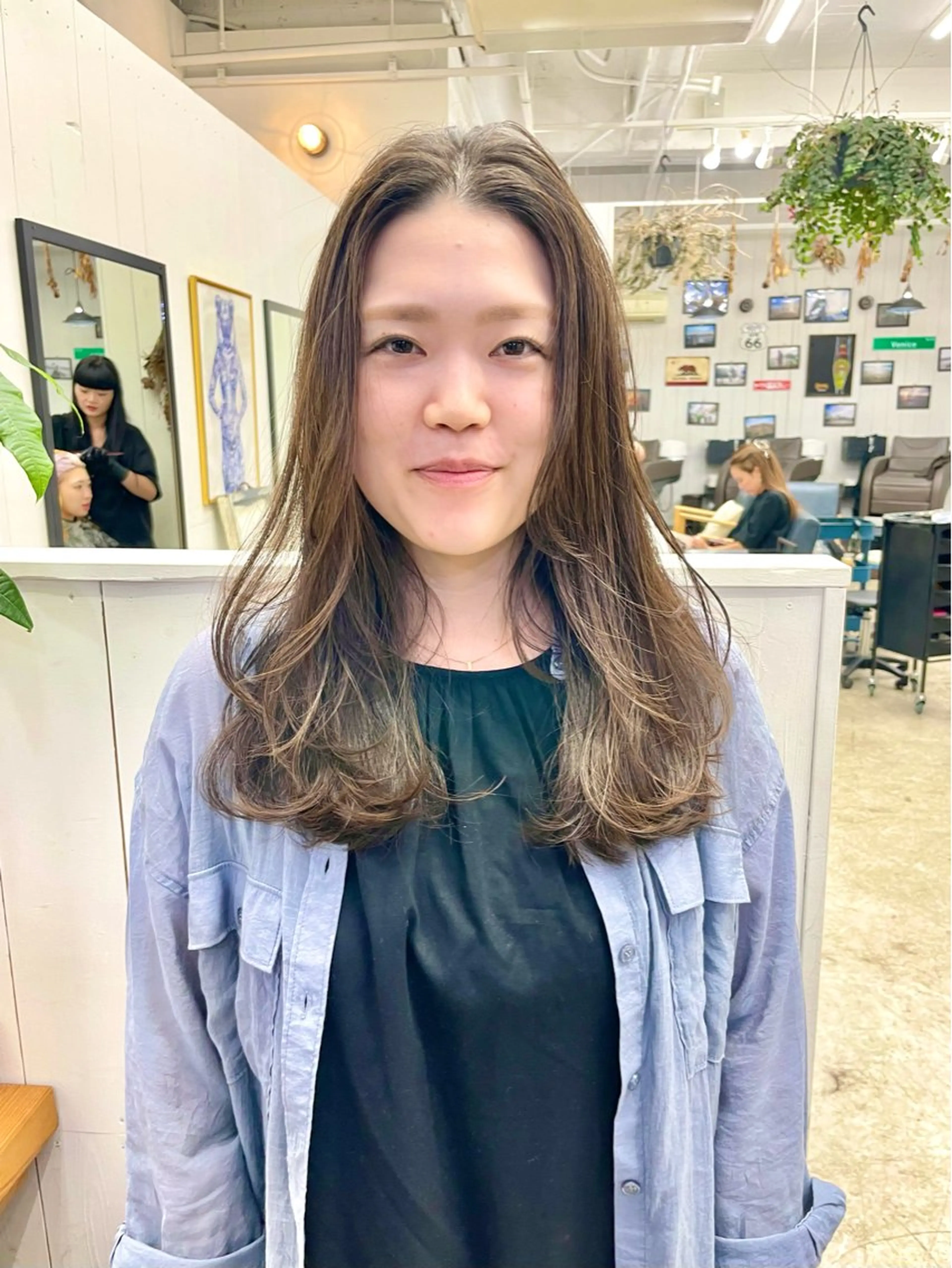 ロング レイヤーカット ローレイヤー じゅんな VENICE/船橋駅のヘアスタイル