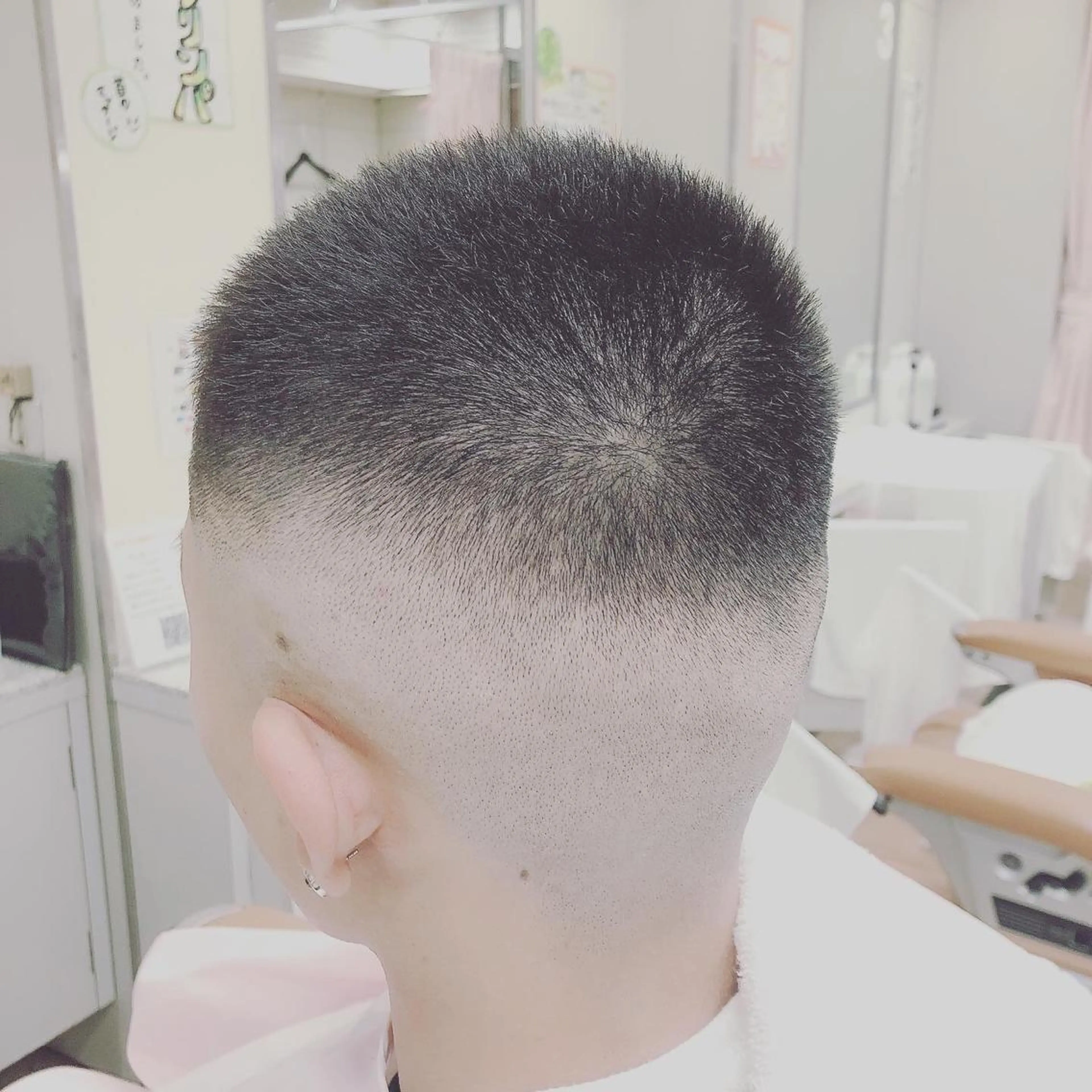 ショート メンズ フェードカット スキンフェード Bar Ber HouseLavie所属・中西 将斗のヘアスタイル