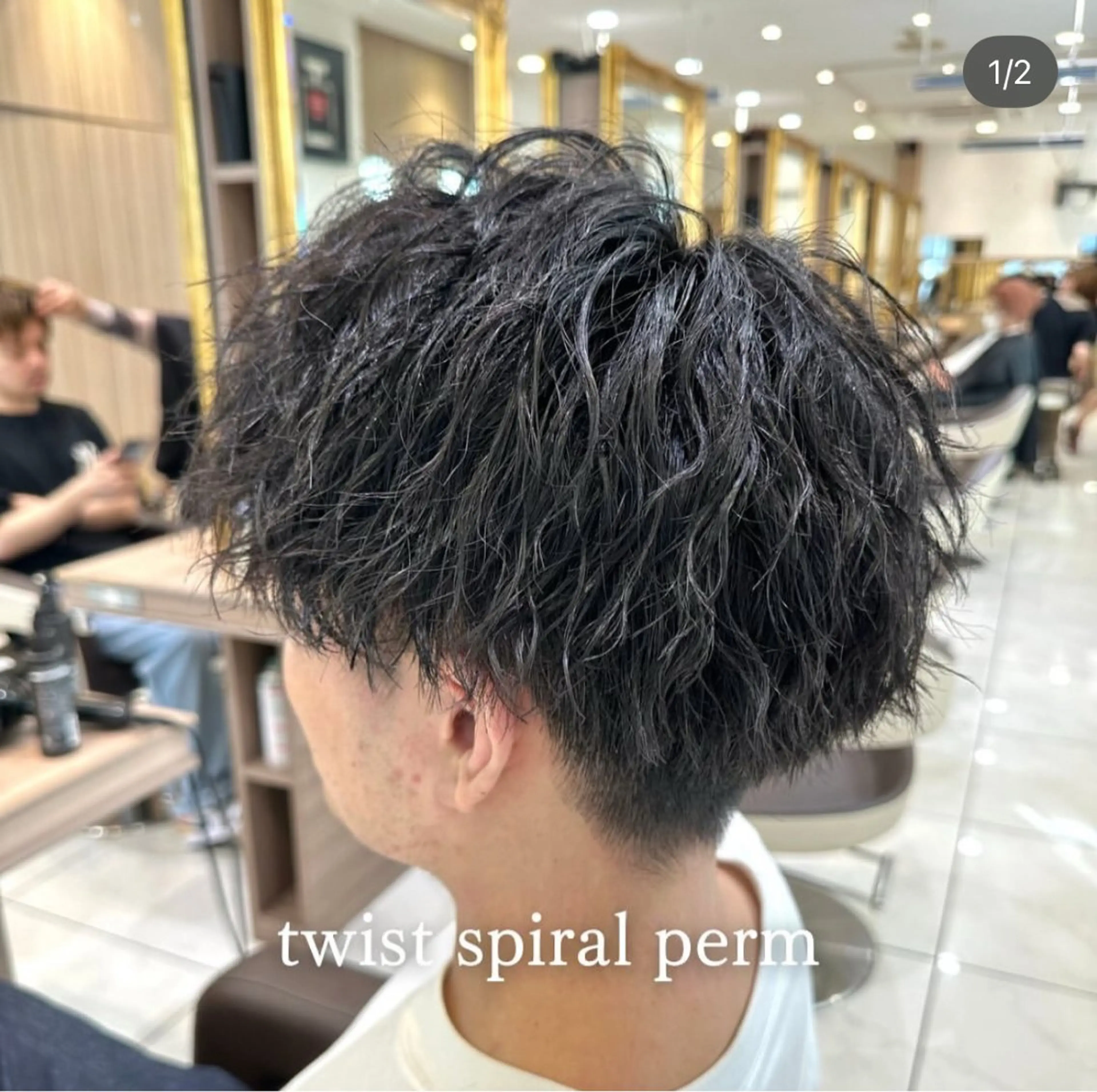 【学生限定🧑‍🎓】メンズカット＋パーマ🔥フェザー・波巻き・スペインカール🔥ミニモ学割の写真