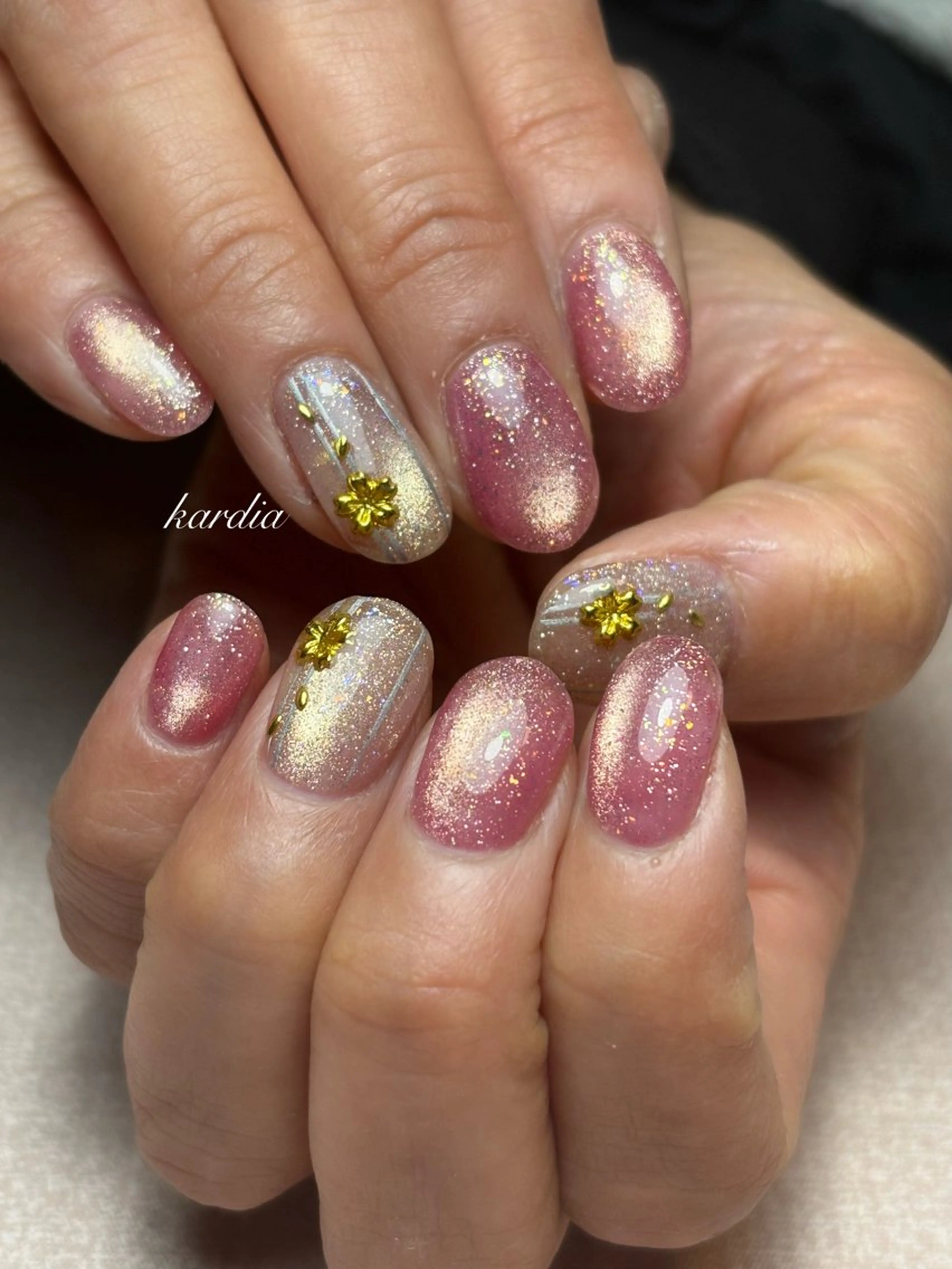 ネイル ハンドネイル καρδιά -ｶﾙﾃﾞｨｱ-のネイルデザイン