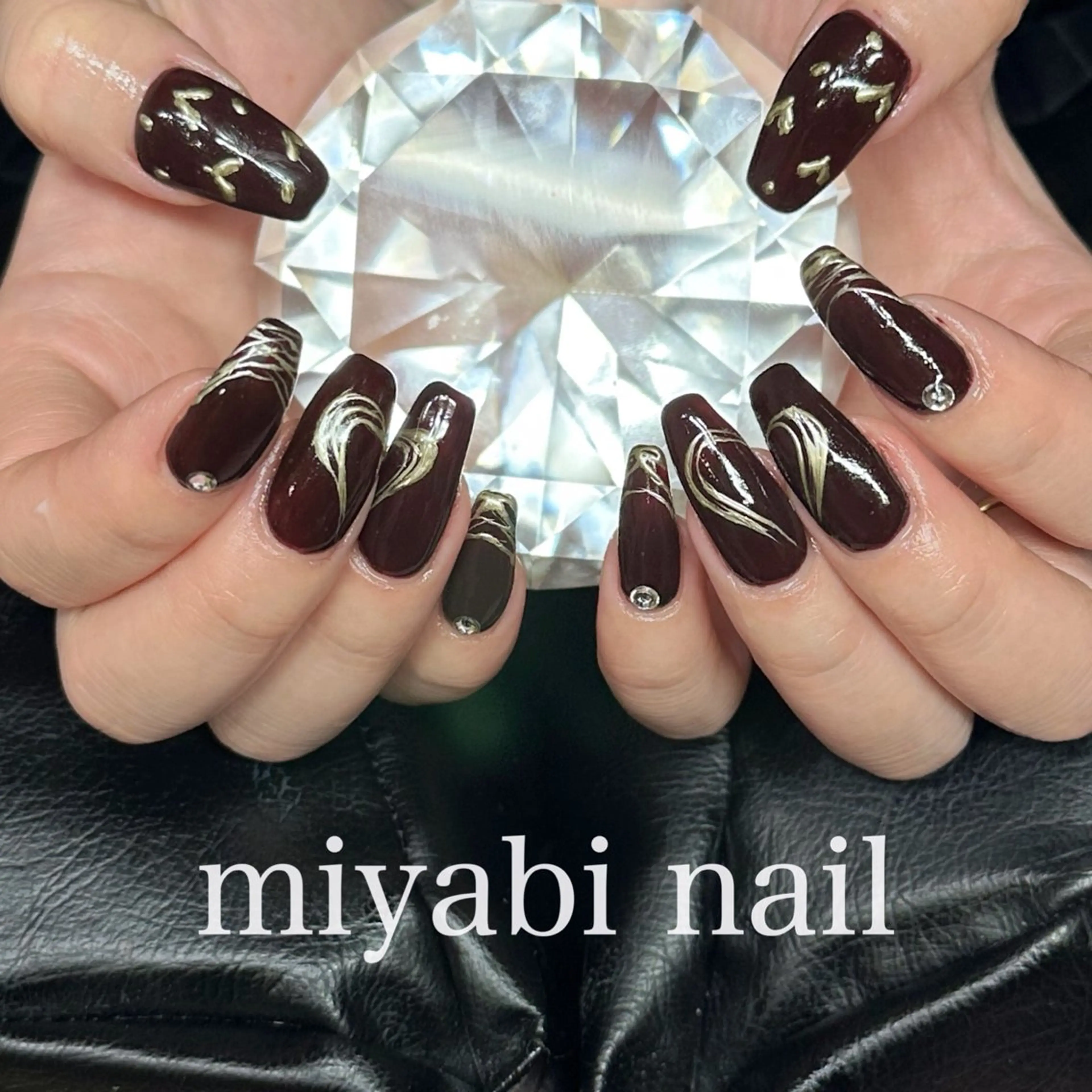 ネイル アートネイル ボルドー ロングネイル 持ち込み 春ネイル ハンドネイル miyabi nail 桂川駅近くのネイルデザイン