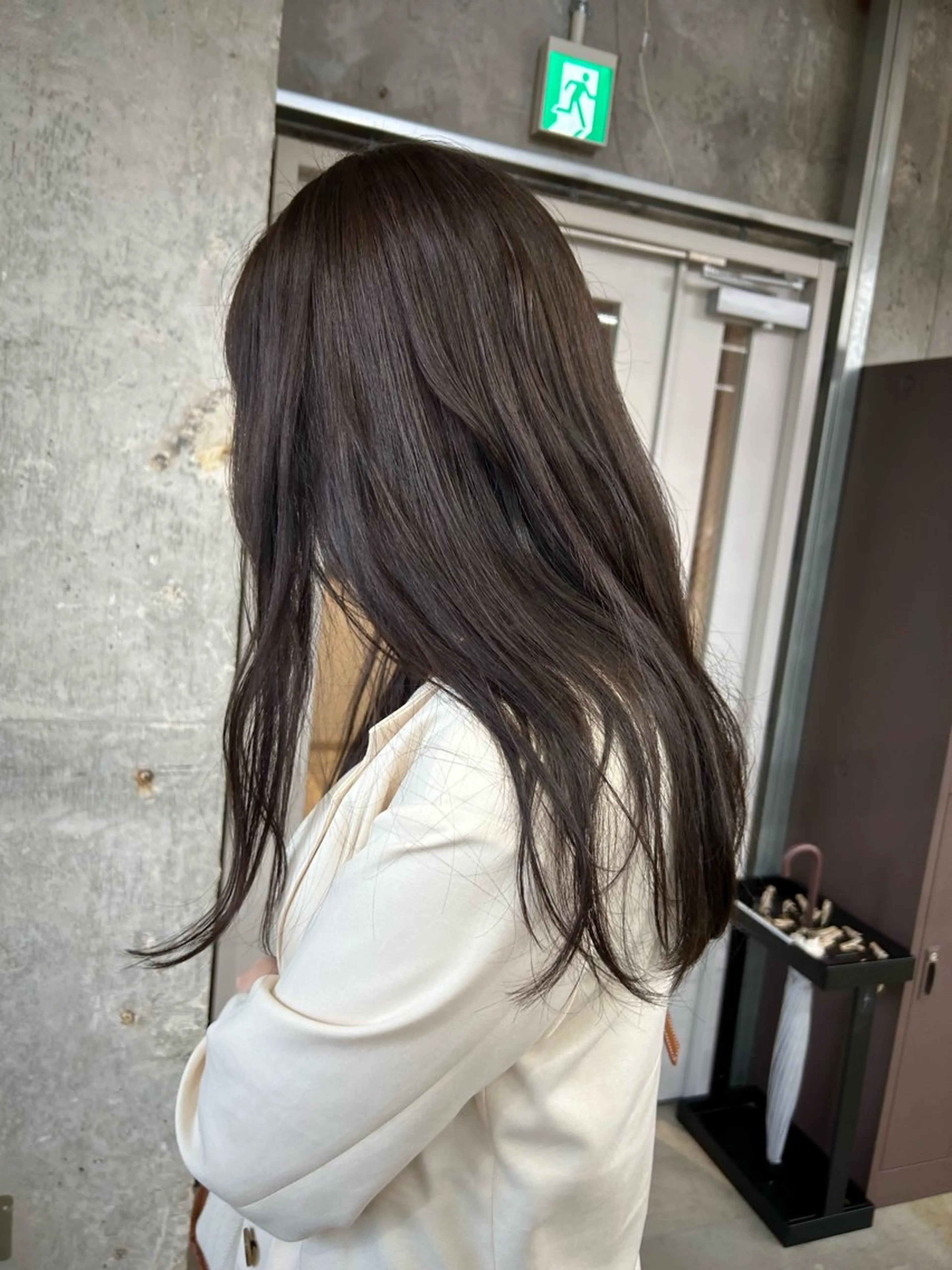 ロング カラー ブリーチ 透明感カラー ダブルカラー グレージュ ブリーチなしカラー カット ヘアカラー 小川真歩/パーマ /暖色オリーブのヘアスタイル