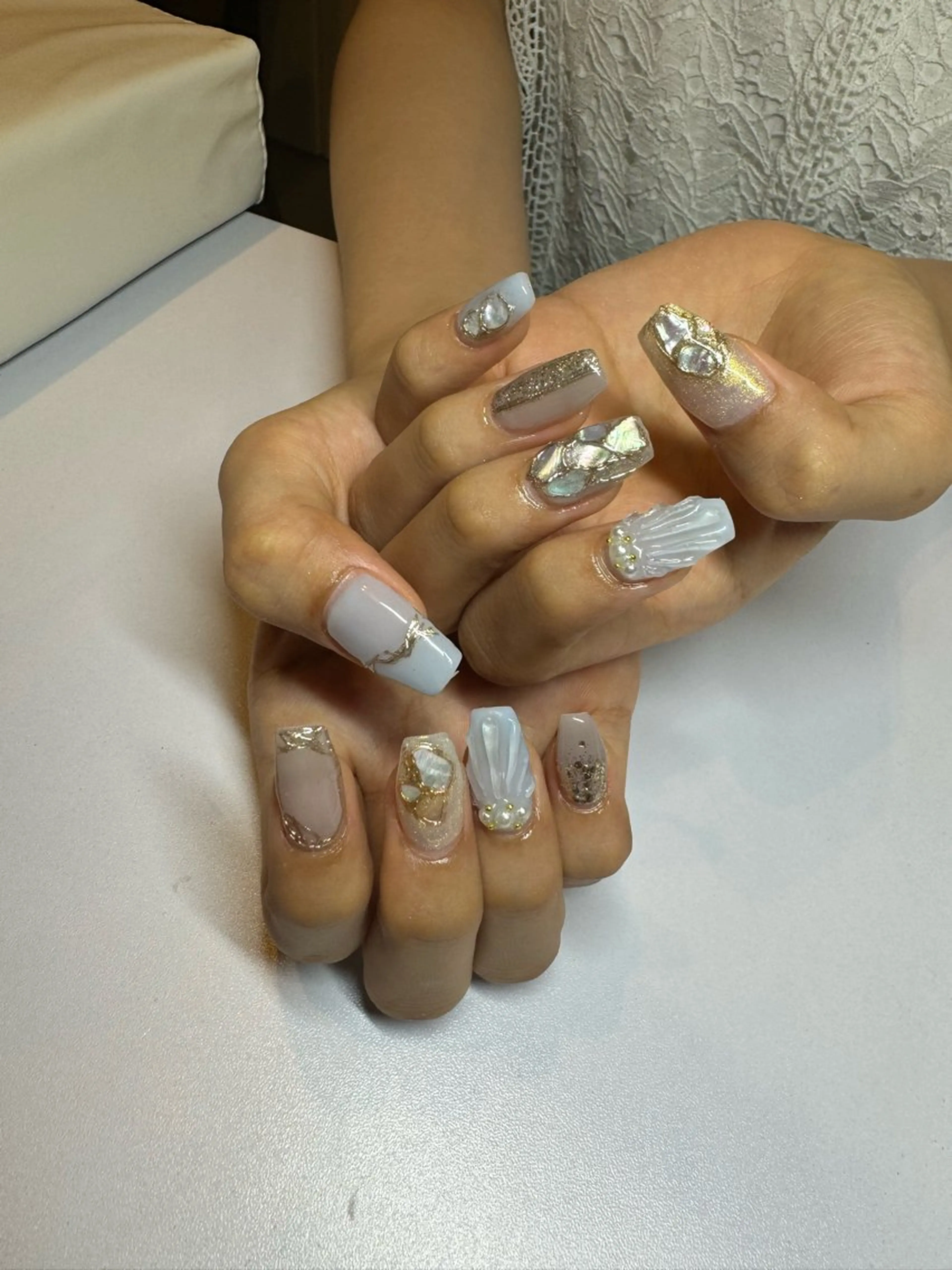 ネイル ハンドネイル 濱岡 咲のネイルデザイン