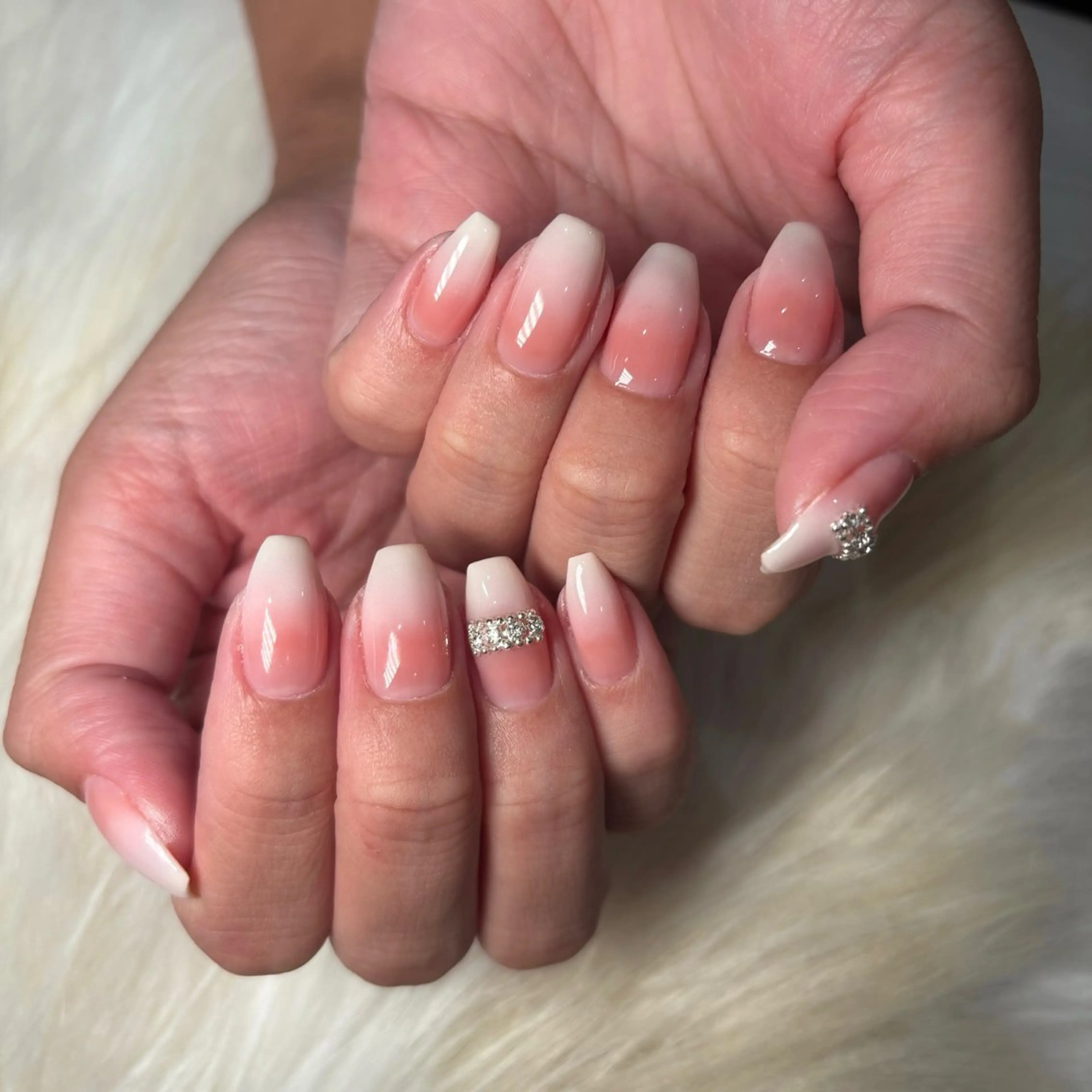 ネイル ハンドネイル Y U K Iのネイルデザイン