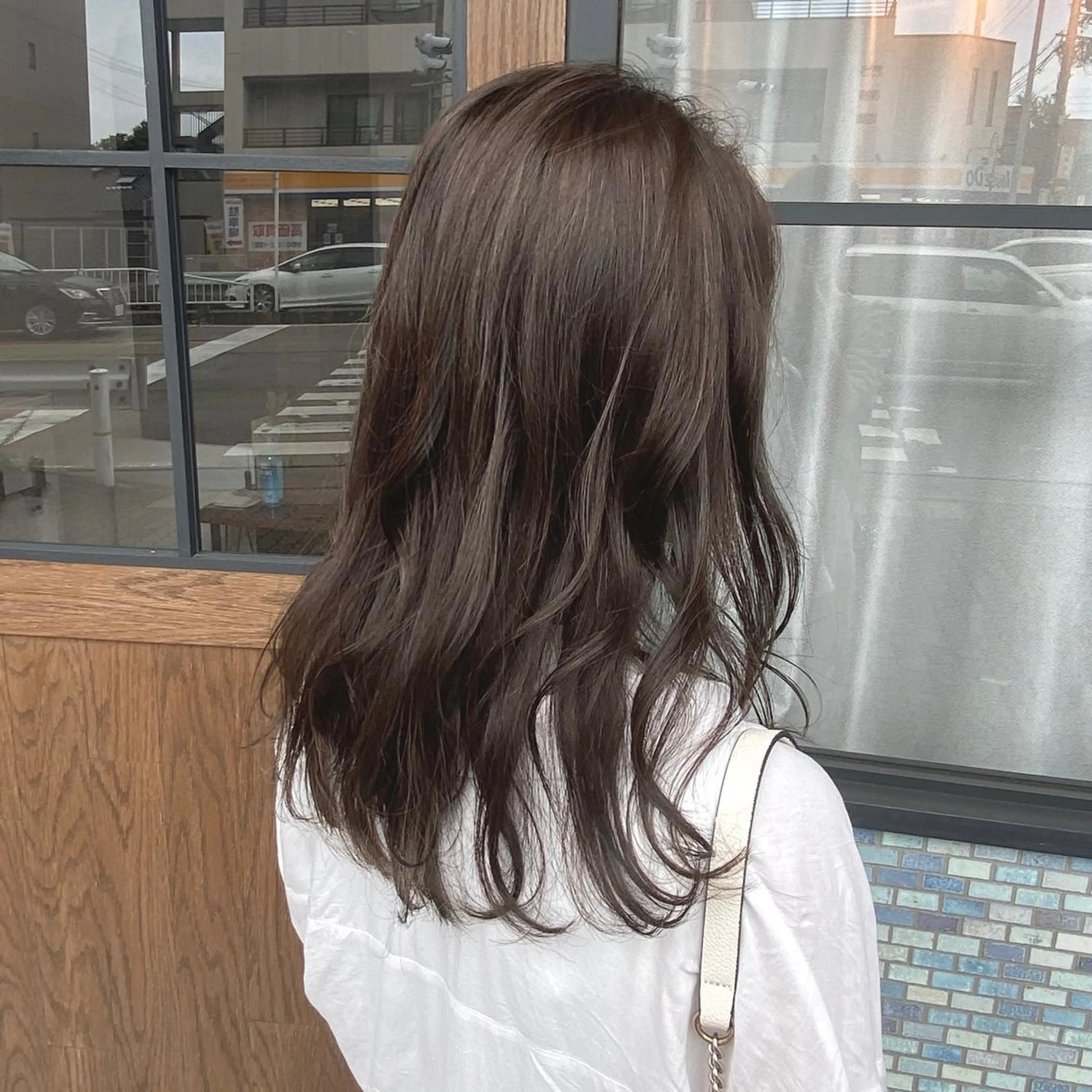 ロング カラー 透明感カラー ハイライトカラー ハイライト ヘアカラー トリートメント MR.GOOD MORNING所属・MR.GOOD MORNINGフジイのヘアスタイル