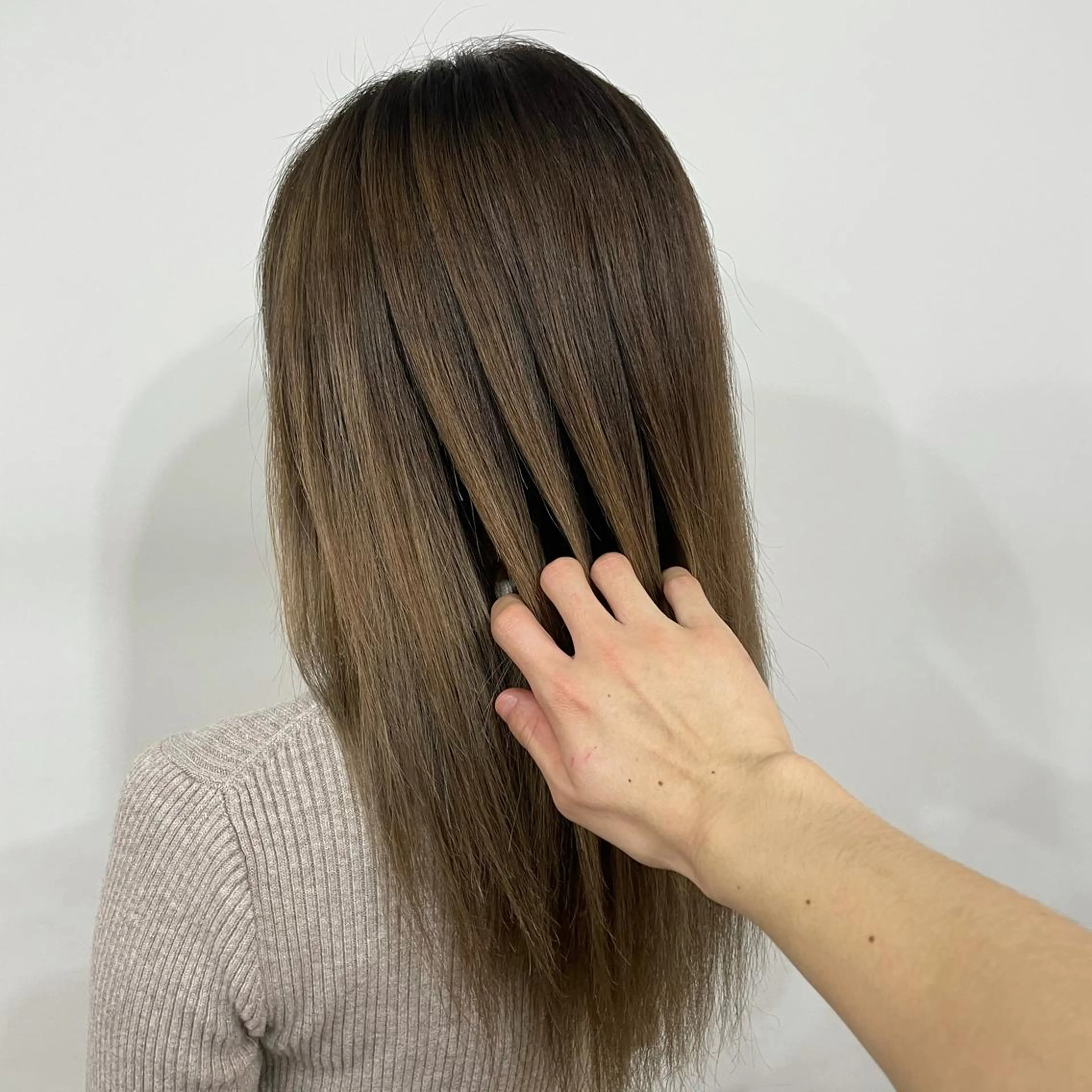 ミディアム カラー パーマ ヘアアレンジ メンズ キッズ ネイル マツエク・マツパ メンズブリーチ ブリーチ 韓国ボブ/髪質改善 ニュアンス特化RYOのヘアスタイル