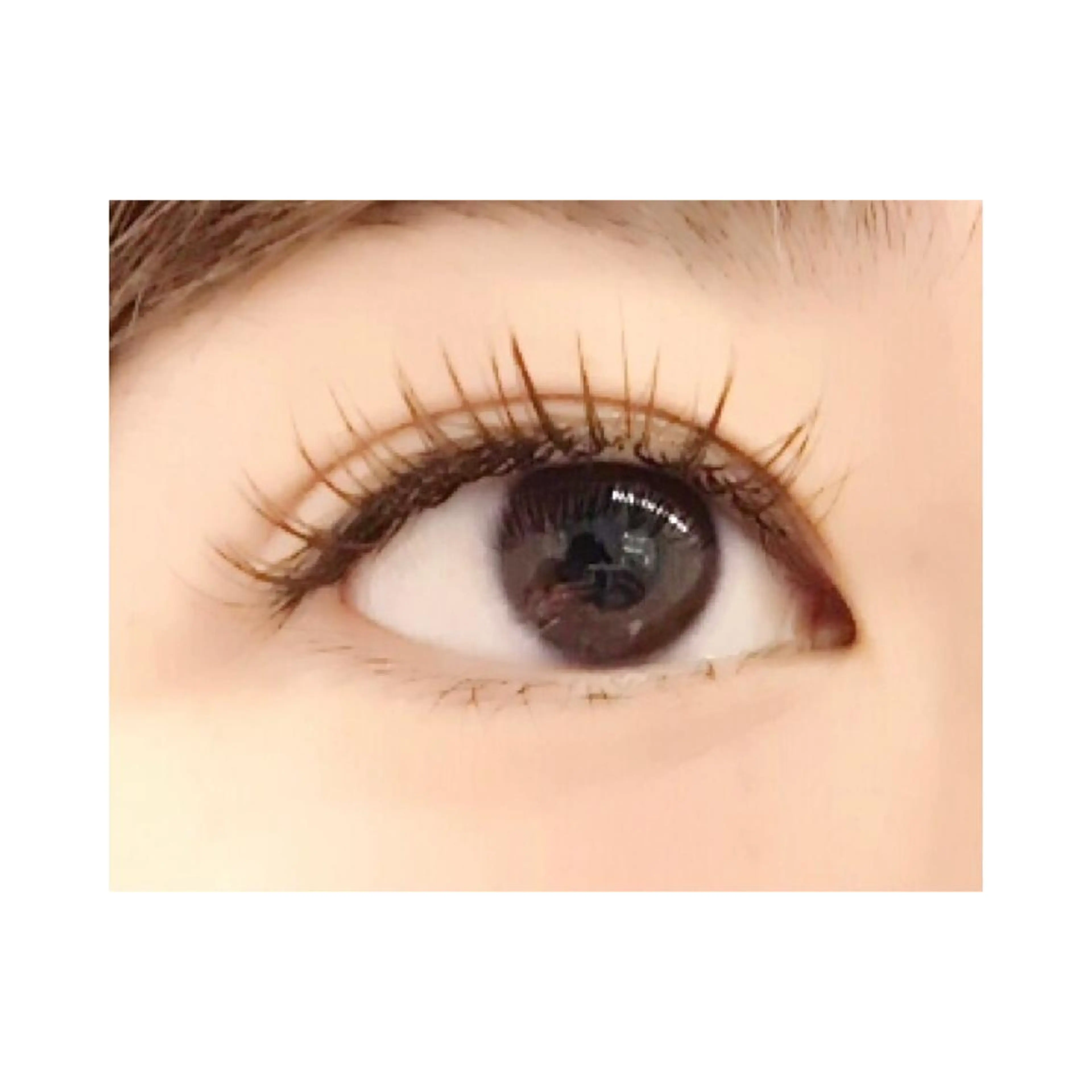 マツエク・マツパ カラーマツエク Cheri所属・きし かりんの眉毛・アイブロウイメージ