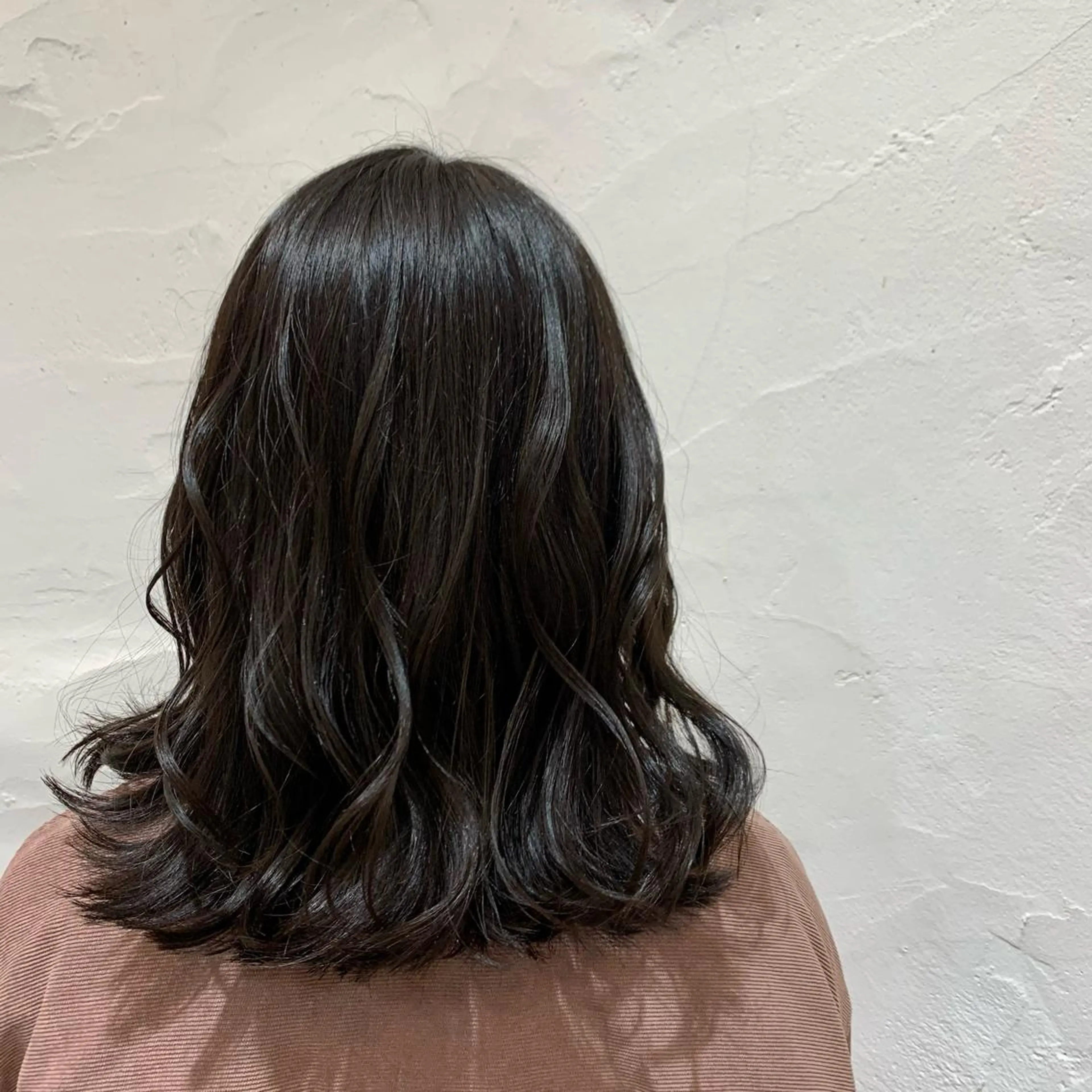 ミディアム 吉田 夢のヘアスタイル