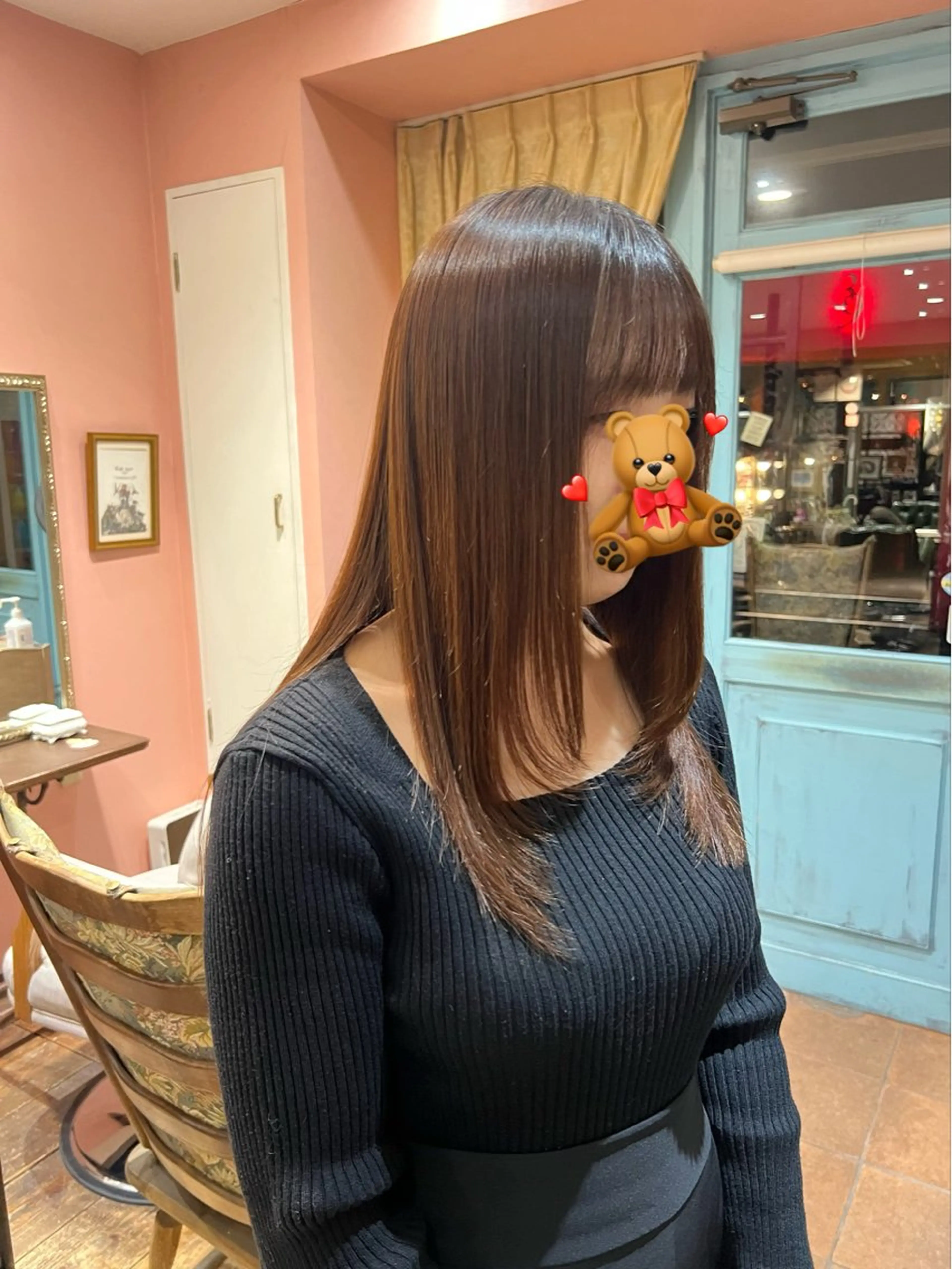 ロング レイヤーカット 酸性ストレート moco by doll所属・PON　ハイトーン ショートカット心斎橋のヘアスタイル