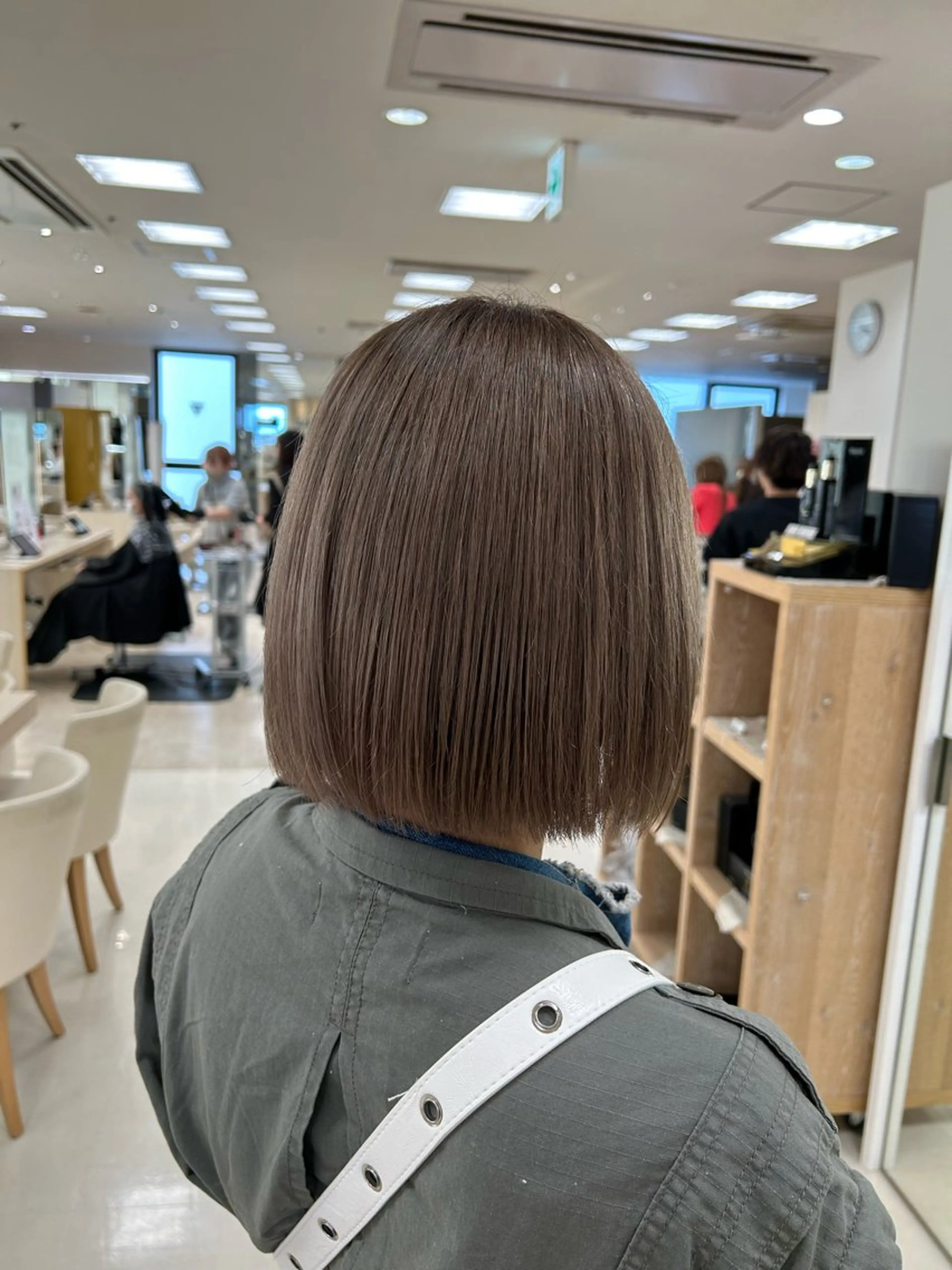 カラー ヘアカラー トリートメント 💜暖色系カラー/ ブリーチカラー💜のヘアスタイル