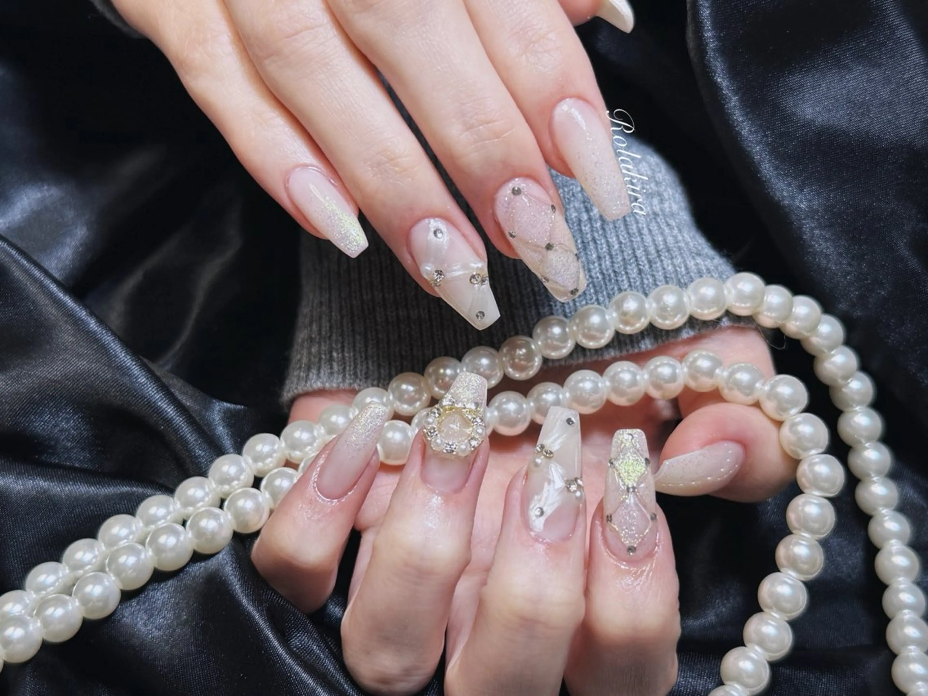 ネイル チークネイル 長さ出し フレンチネイル ジェルネイル 韓国ネイル ハンドネイル Rola kira nail salon所属・Rola kira 麗のネイルデザイン