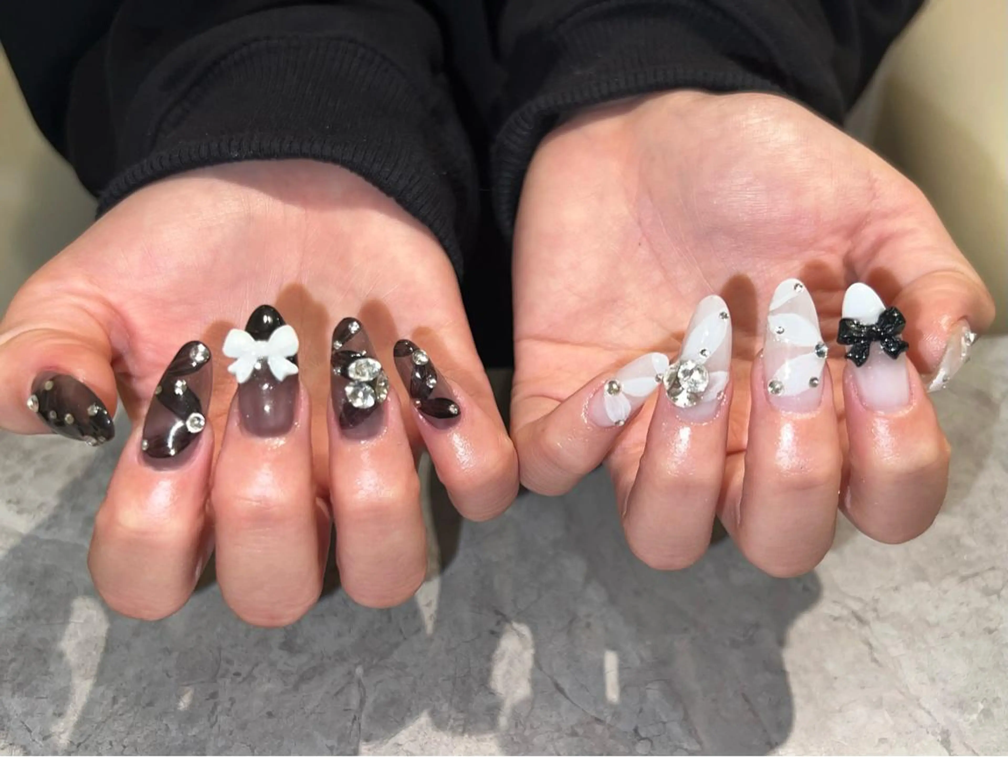 セミロング ハンドネイル ハンドケア ONIKA Nail 青山通り店所属・ONIKA Nail 表参道A4徒歩2分のネイルデザイン