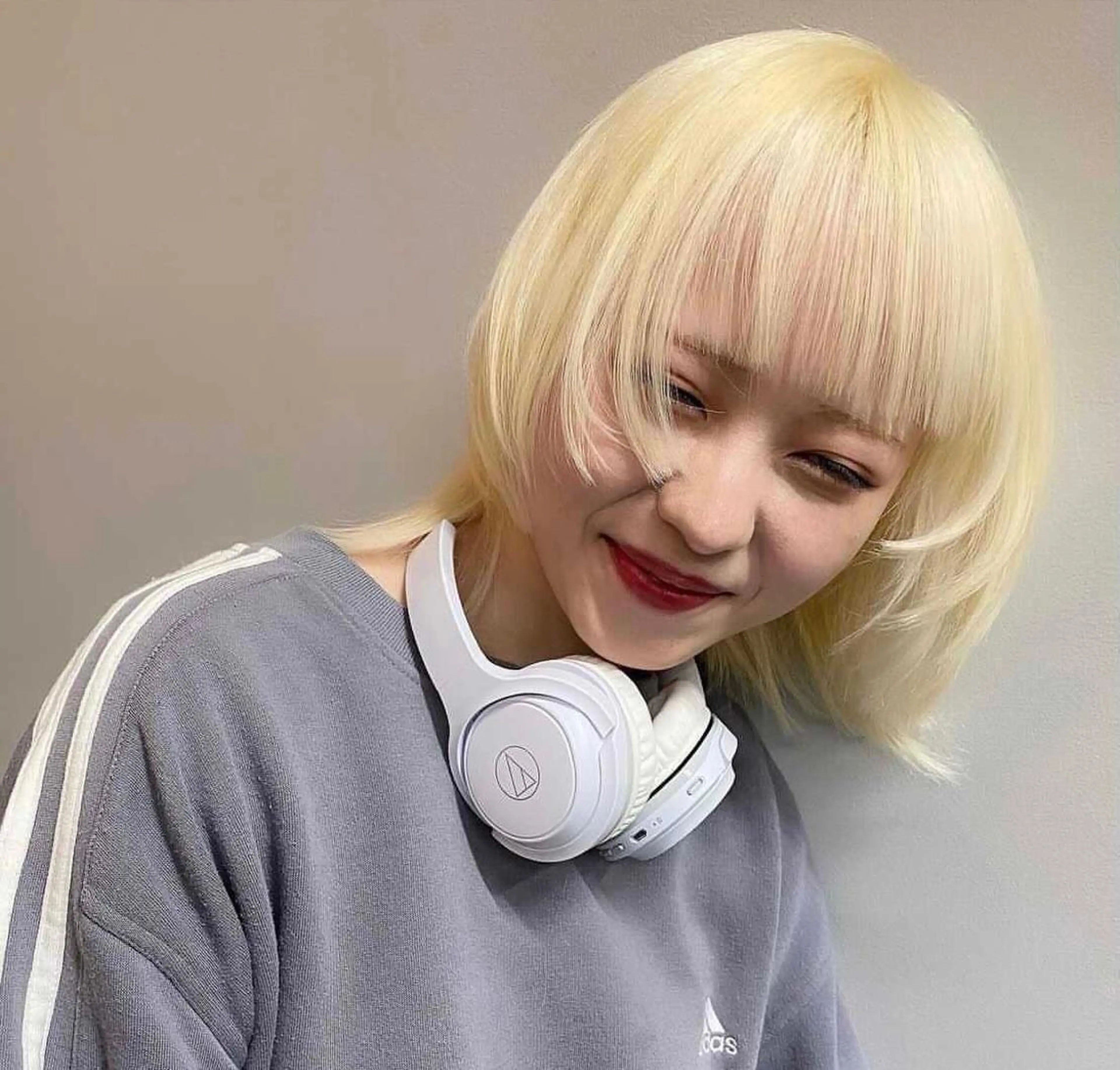 ミディアム カラー 似合わせカット⚪︎ ／フェイスレイヤーのヘアスタイル