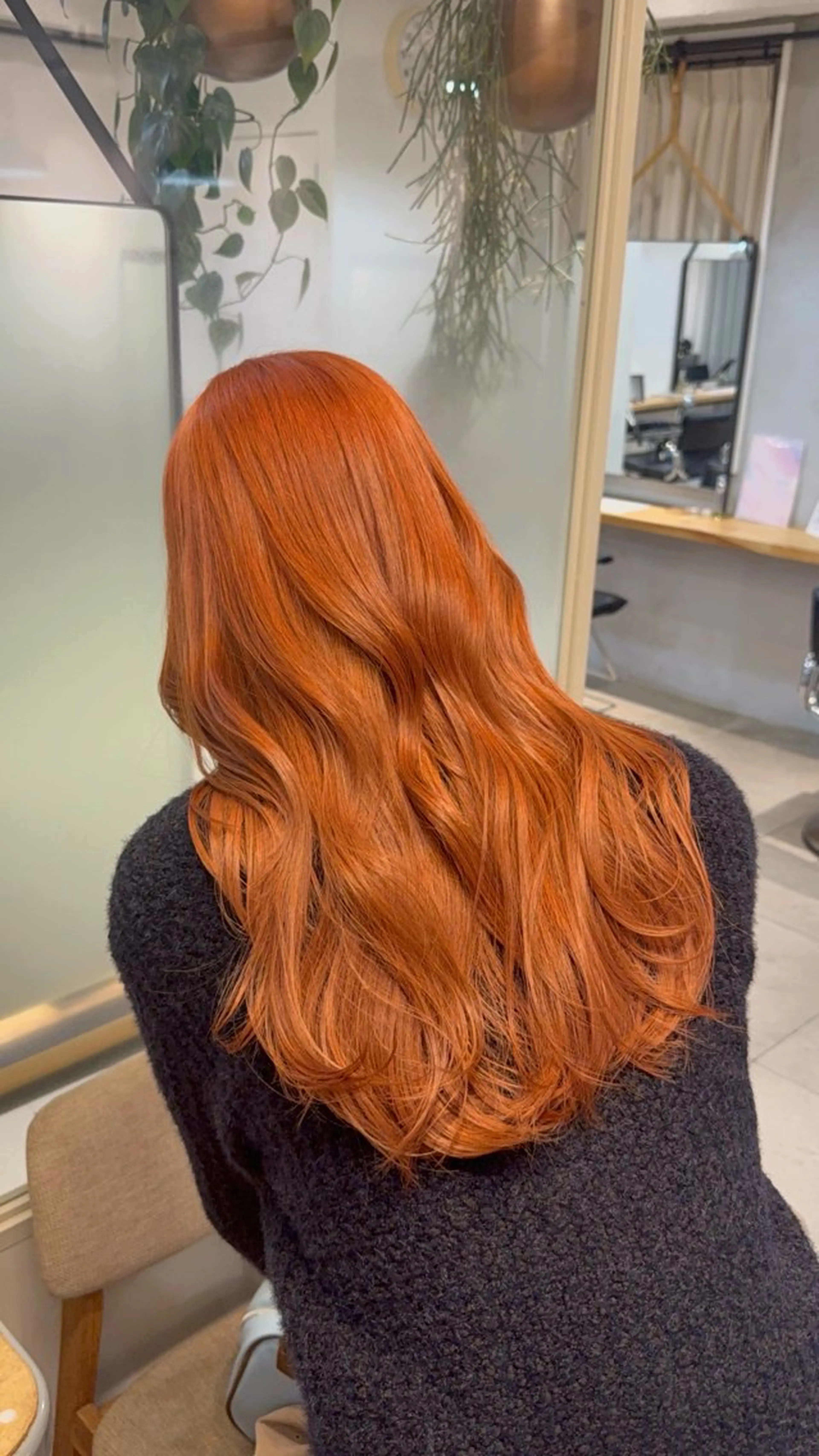 ロング カラー ヘアカラー トリートメント Lomalia もえか/ボブパーマのヘアスタイル