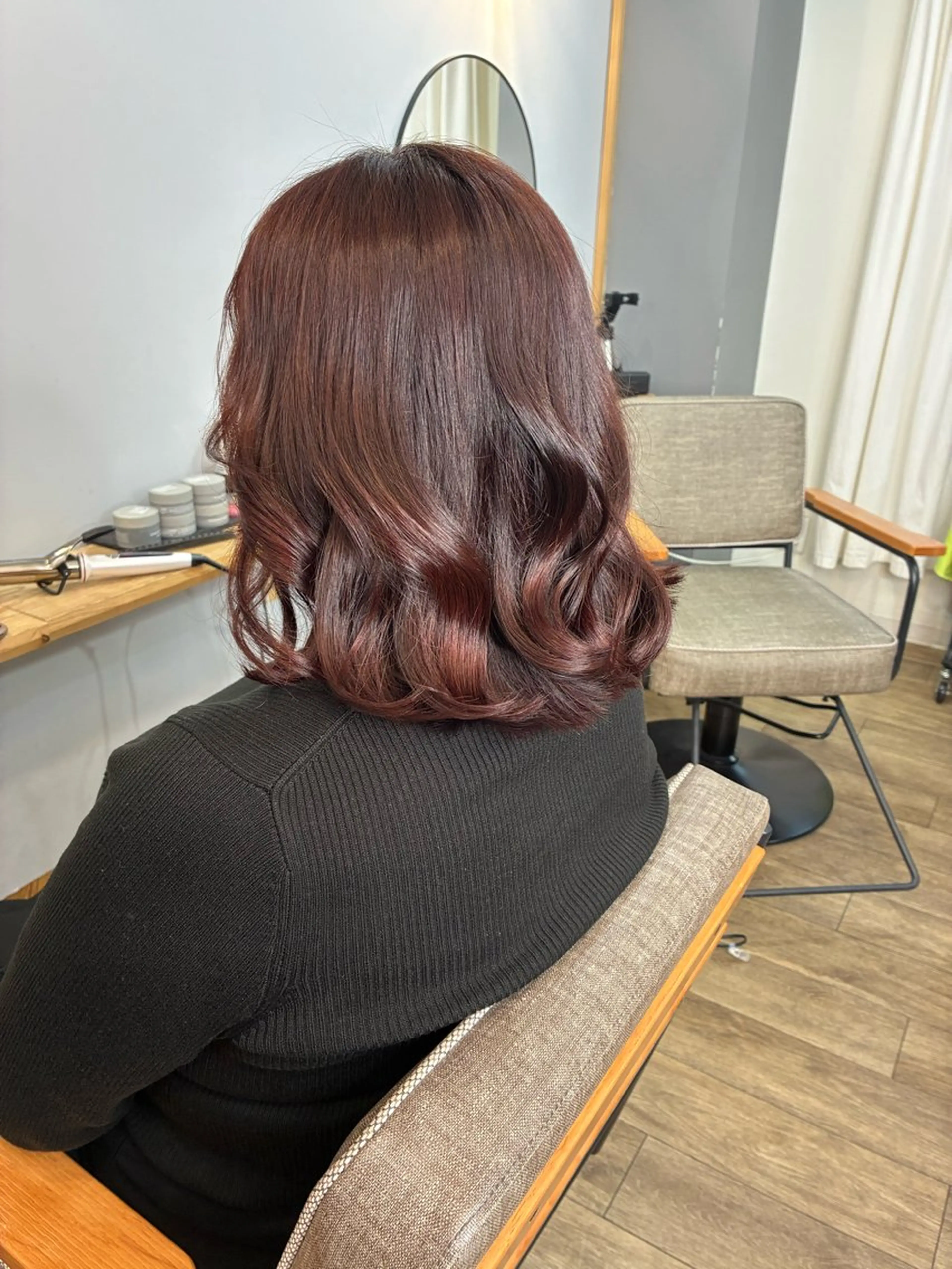 カラー ブリーチ ブリーチなしカラー レッドカラー Lapa かぐらのヘアスタイル