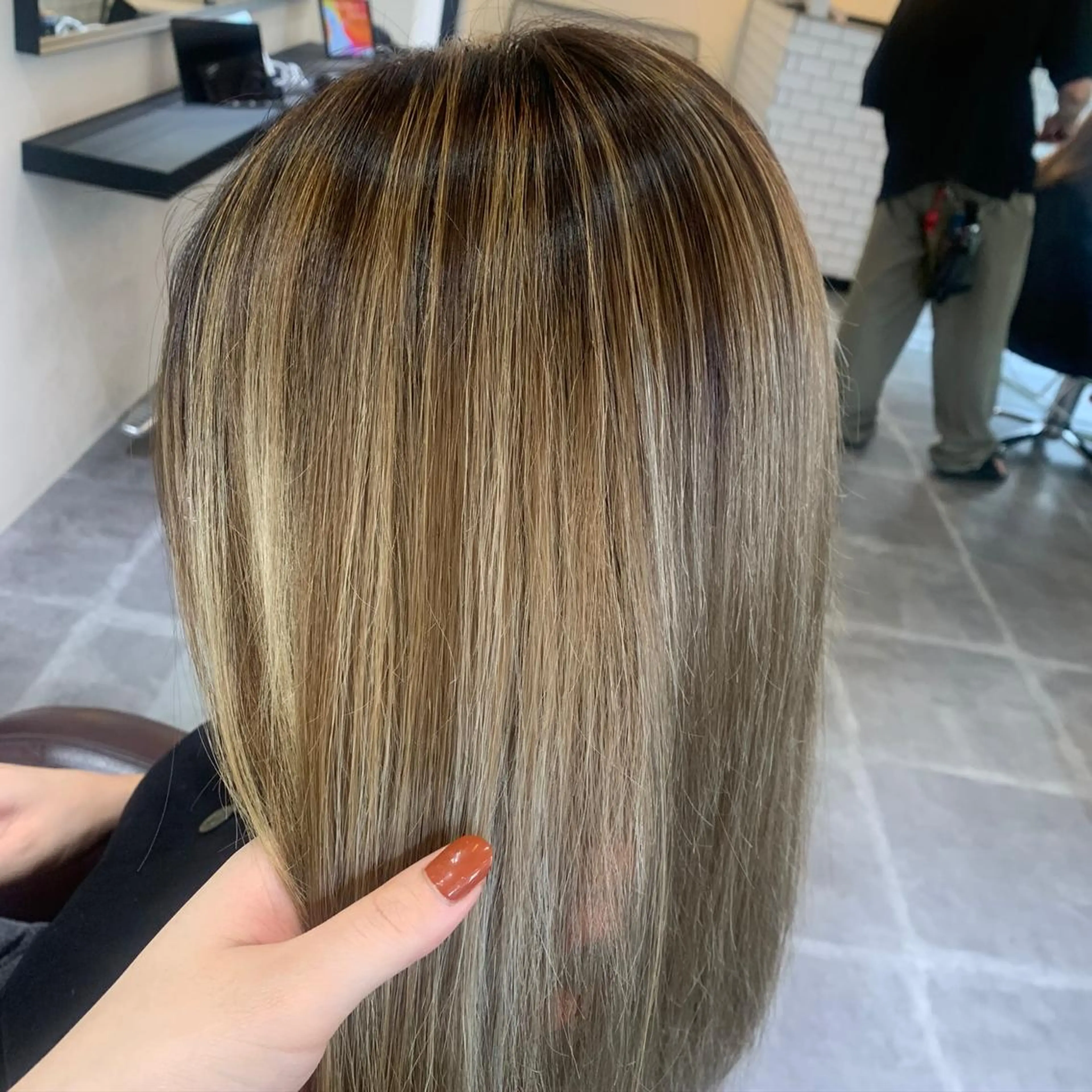 ロング ハイライト レイヤーカット ヘアカラー 美髪✨髪質改善 &艶カラーmanaeのヘアスタイル