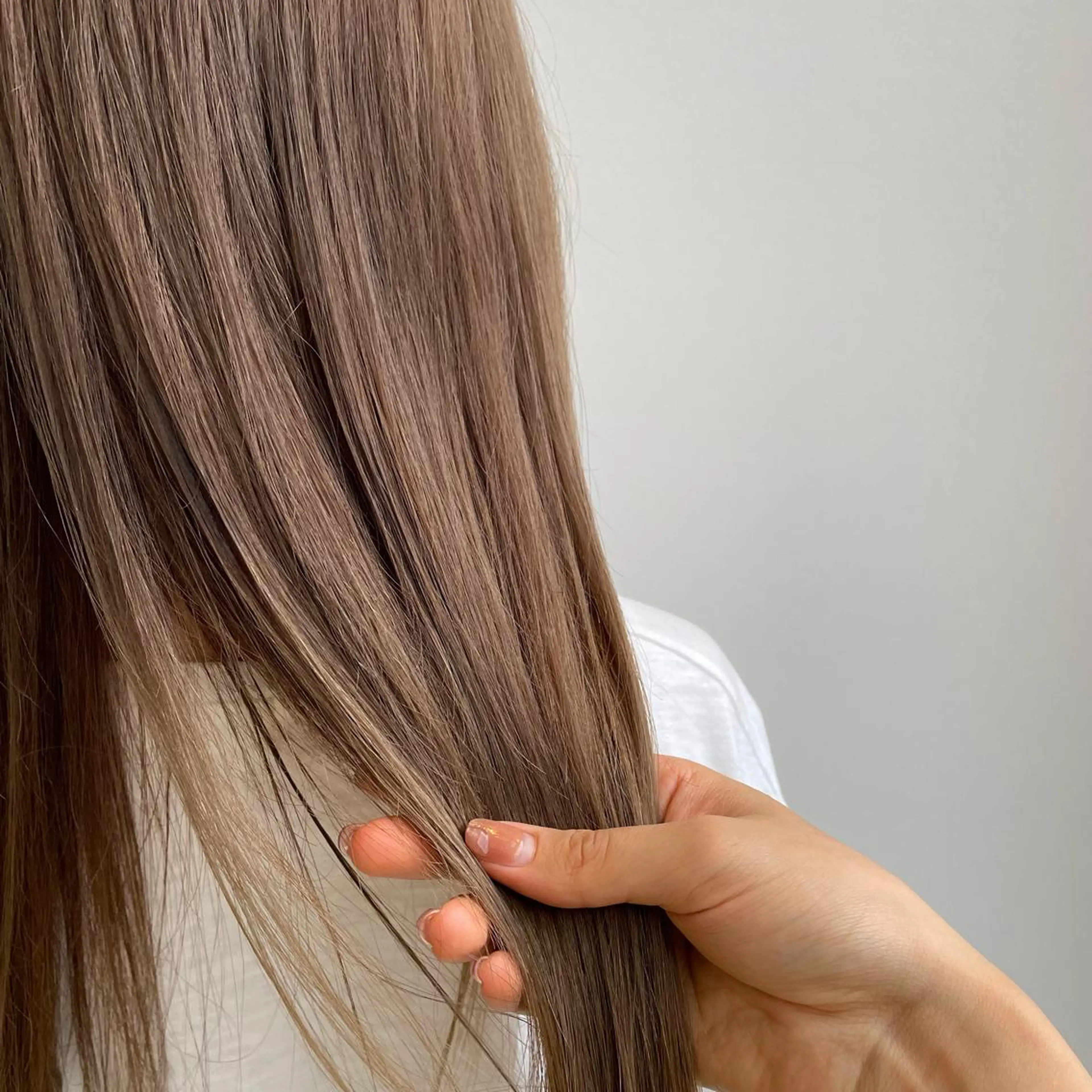 ロング カラー 安田 朱由のヘアスタイル