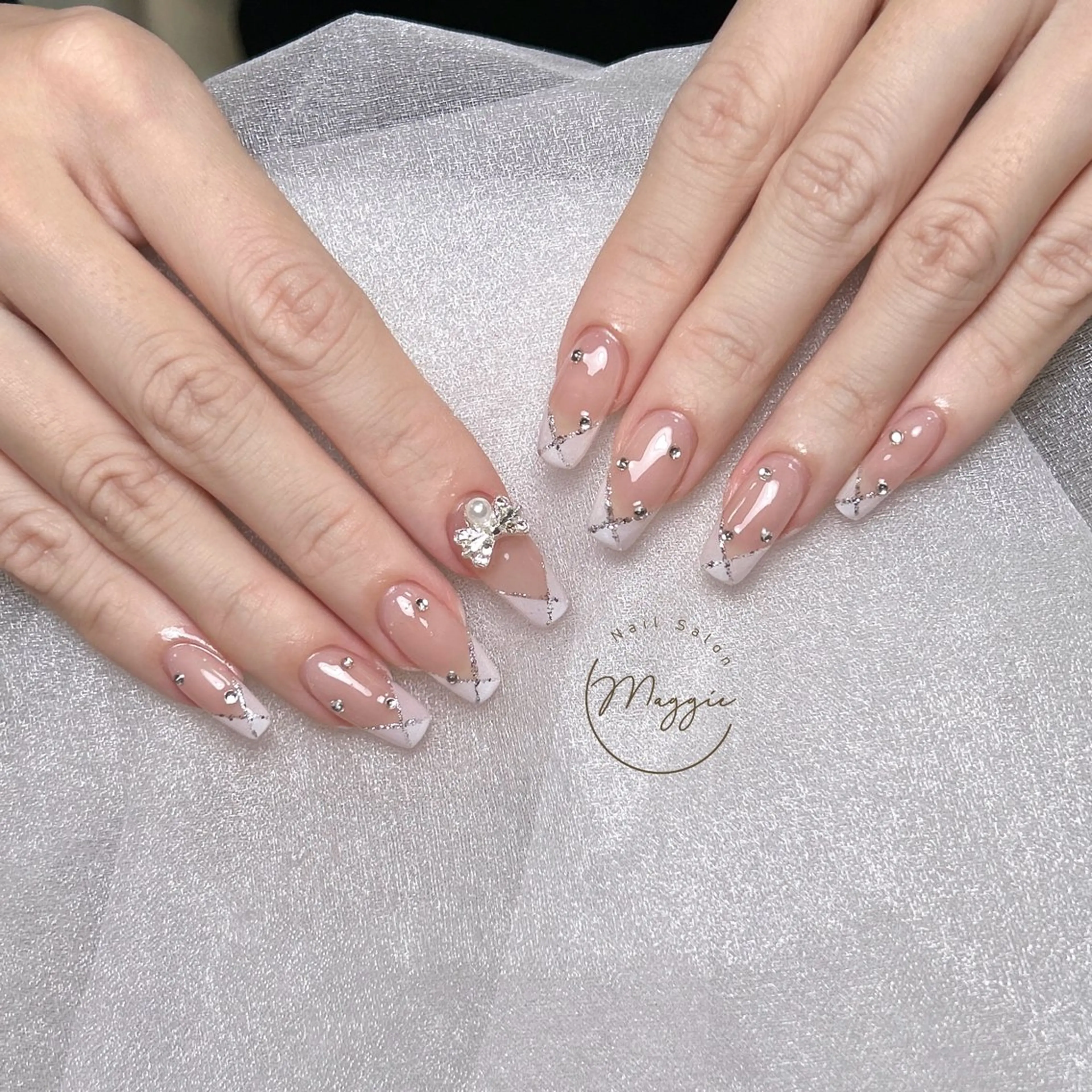 ネイル Maggie Nail🦩のネイルデザイン