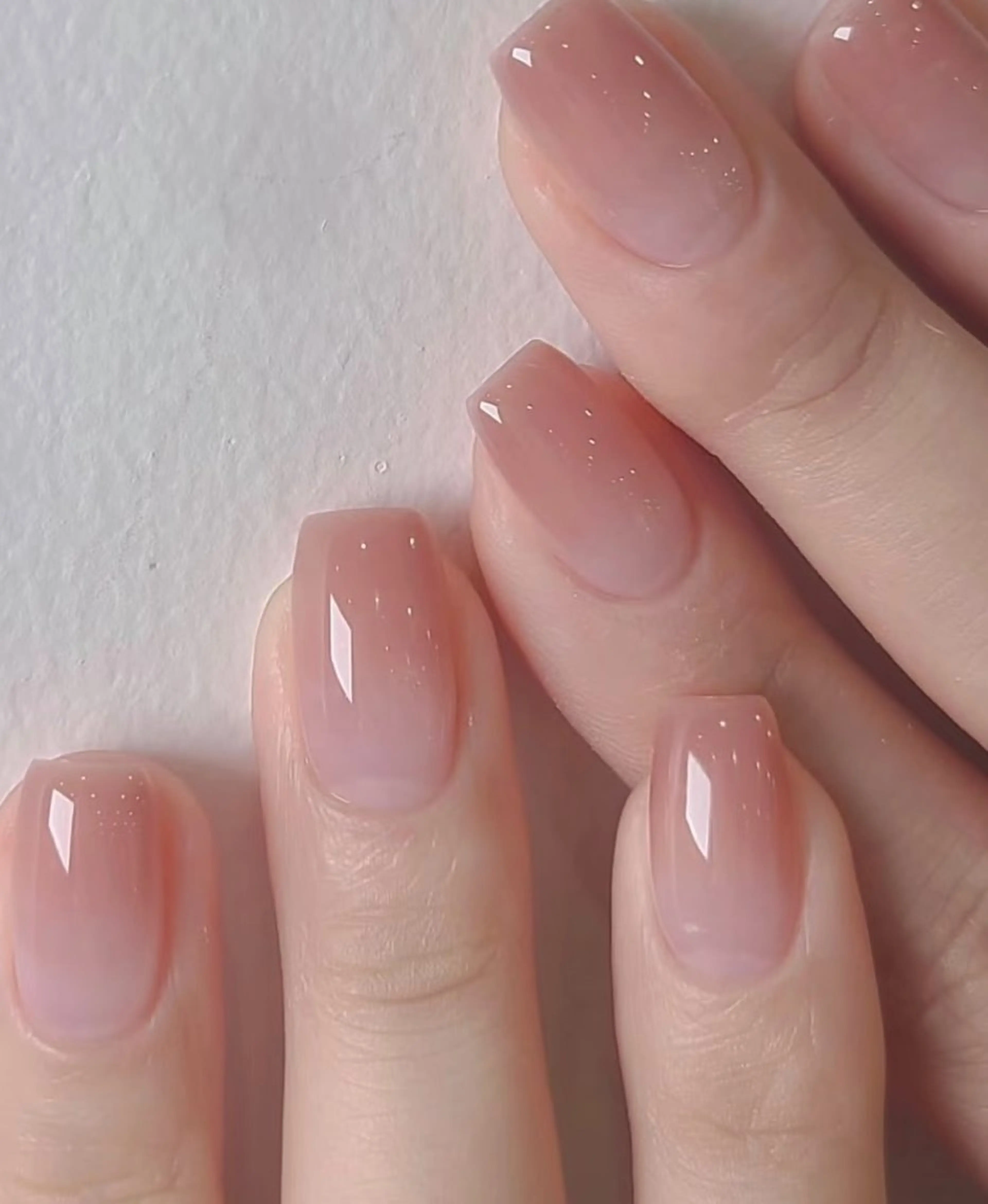 ネイル ハンドネイル エリアネイルサロン所属・つ きのネイルデザイン