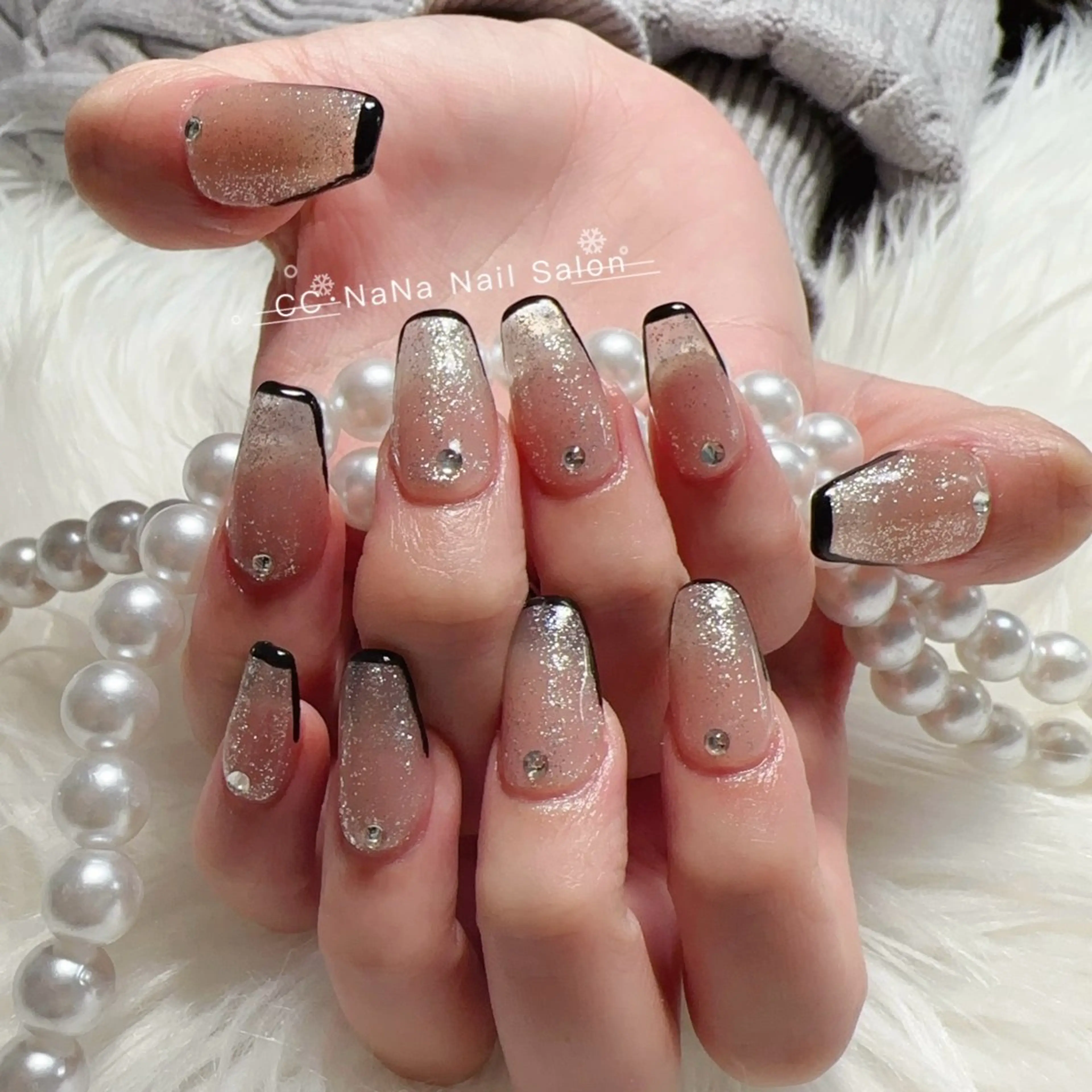 ネイル チークネイル フラッシュネイル ハート キラキラネイル 韓国ネイル ハンドネイル 💎CC・NaNa 韓国風ネイル🌙Cのネイルデザイン