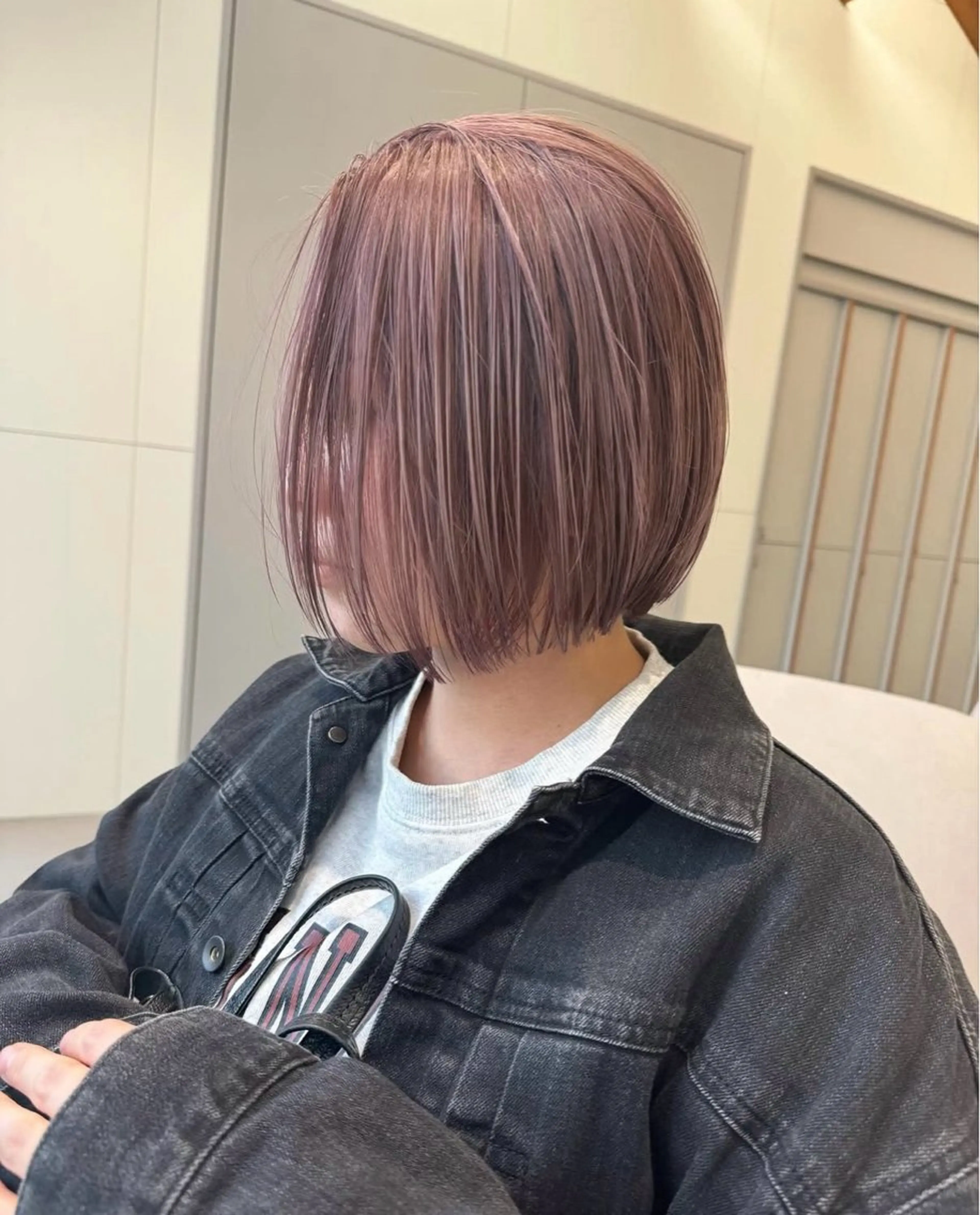 ショート カラー ベージュカラー 透明感カラー ダブルカラー ハイトーンカラー ボブ ヘアカラー 高発色ブリーチ/ ハイレイヤー🪽aiのヘアスタイル