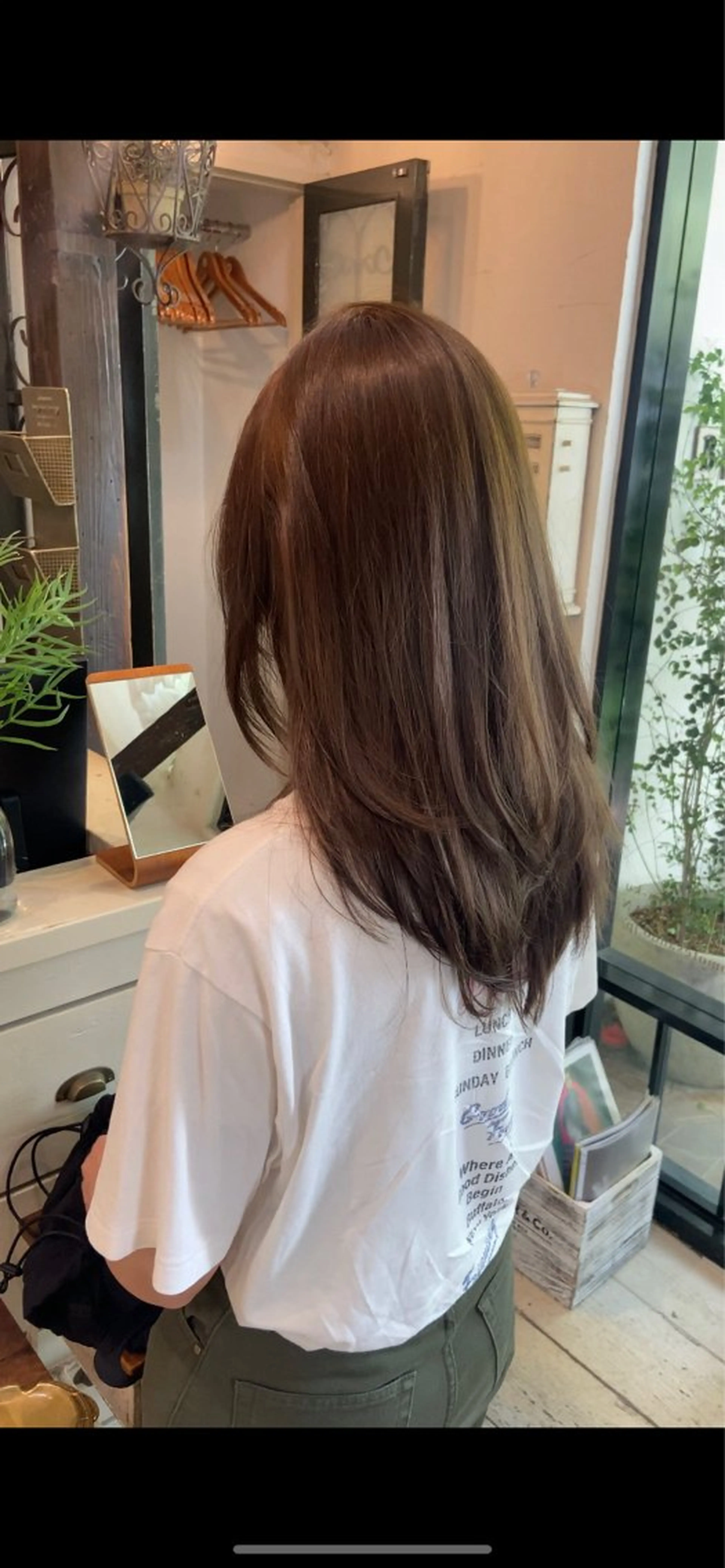 ロング カラー ベージュカラー オリーブベージュ レイヤーカット ダメージレス美容師 🌱水島侑理のヘアスタイル