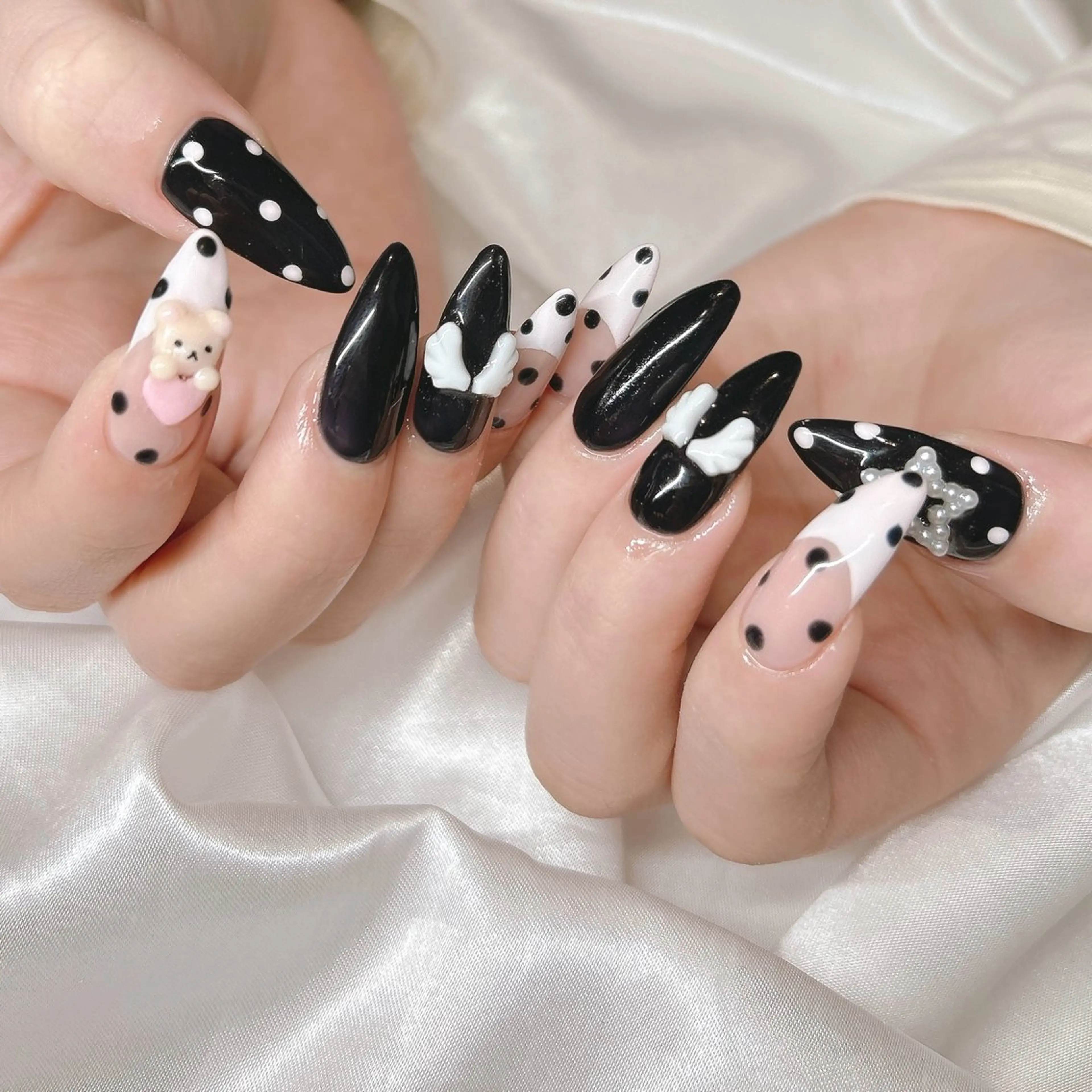 ネイル ドット ハンドネイル junna のぞいてねのネイルデザイン