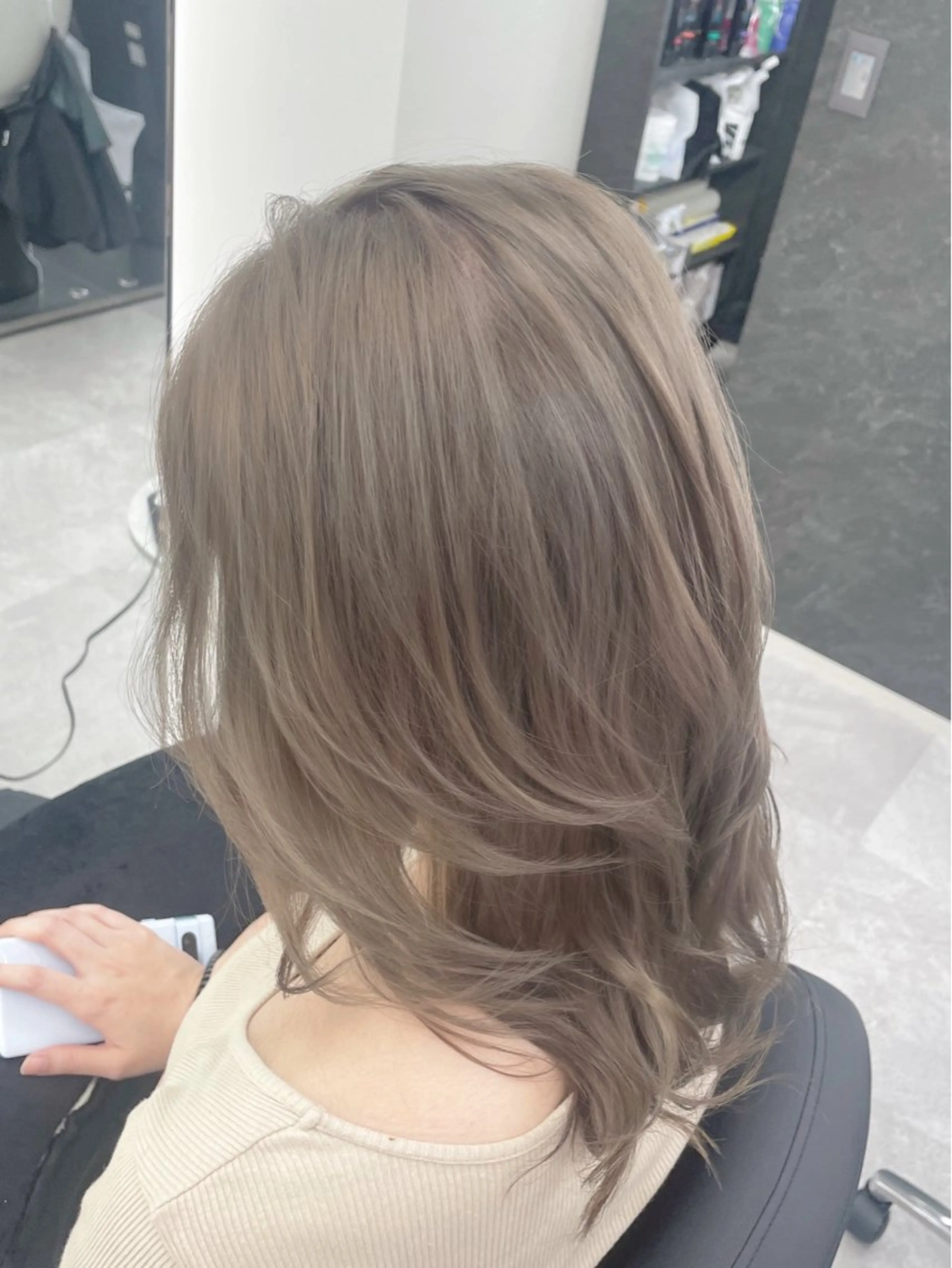 ミディアム カラー ヘアカラー 心斎橋/ブリーチなし 髪質改善/レイヤーのヘアスタイル