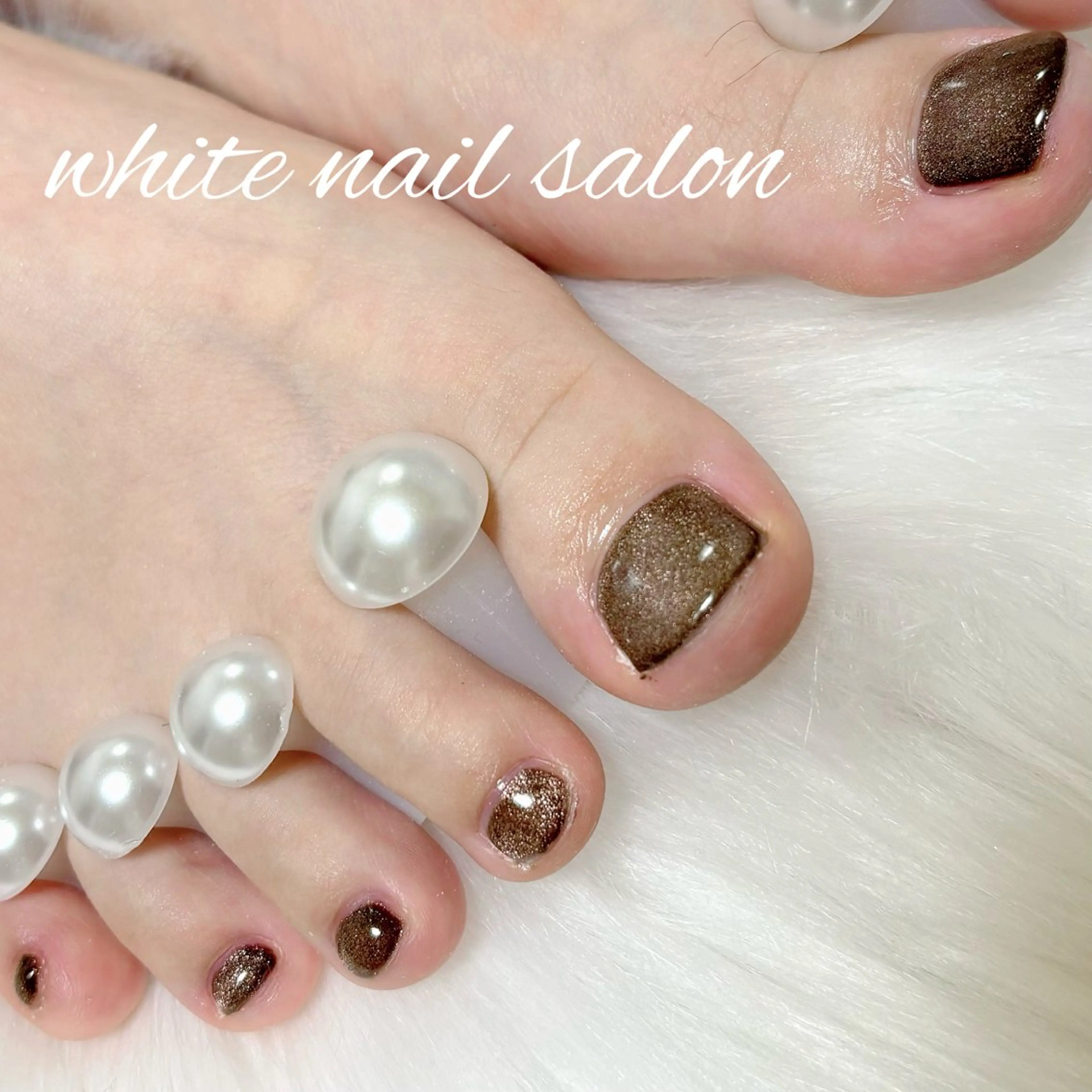 ネイル フットネイル マグネットネイル フットネイル white nail salonのネイルデザイン