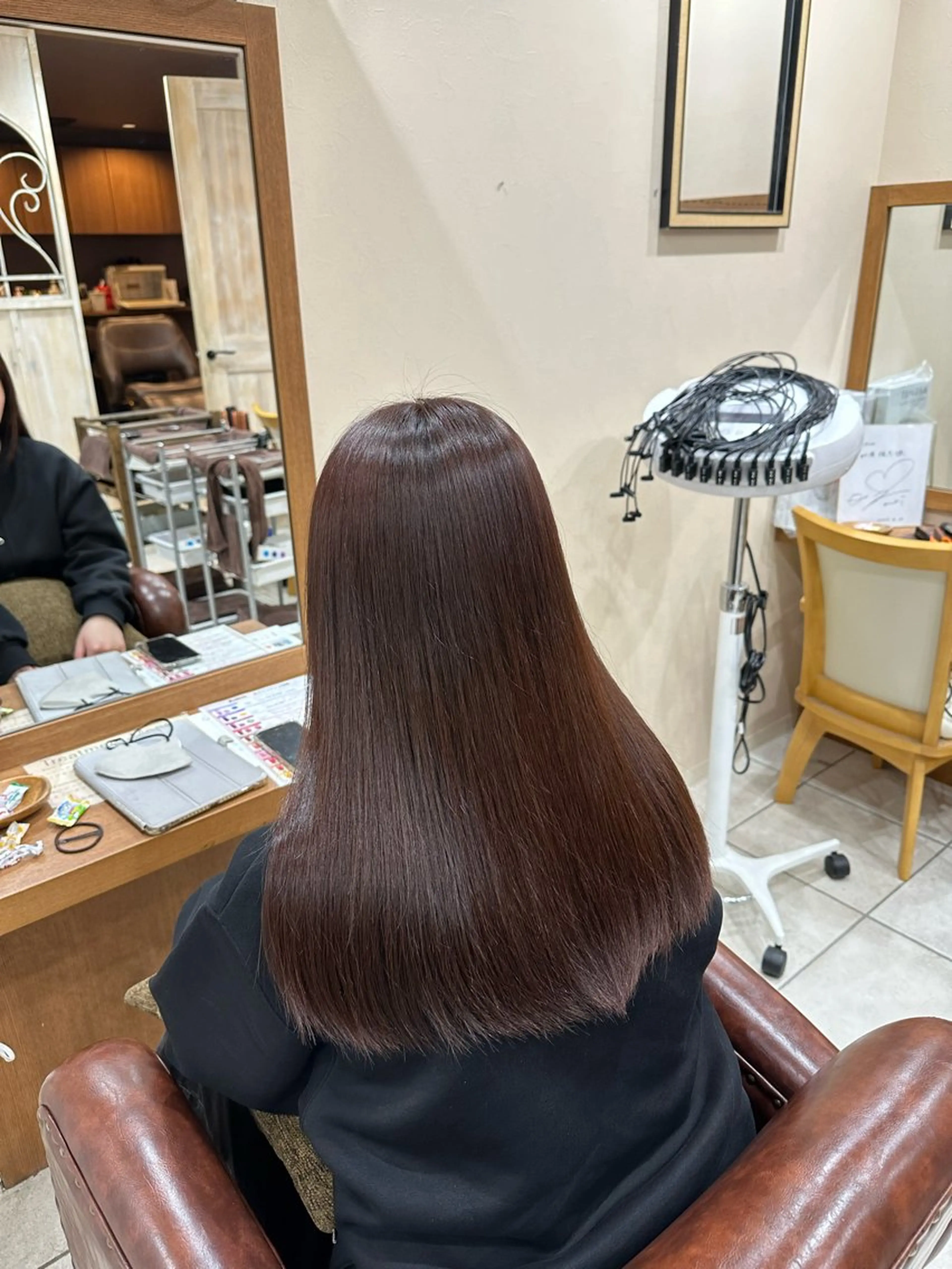 ロング カラー ブリーチ ブラウンカラー ブリーチなしカラー ピンクカラー ピンクブラウン カット ヘアカラー リヴィエラ上野御徒町店所属・種村 彩乃のヘアスタイル