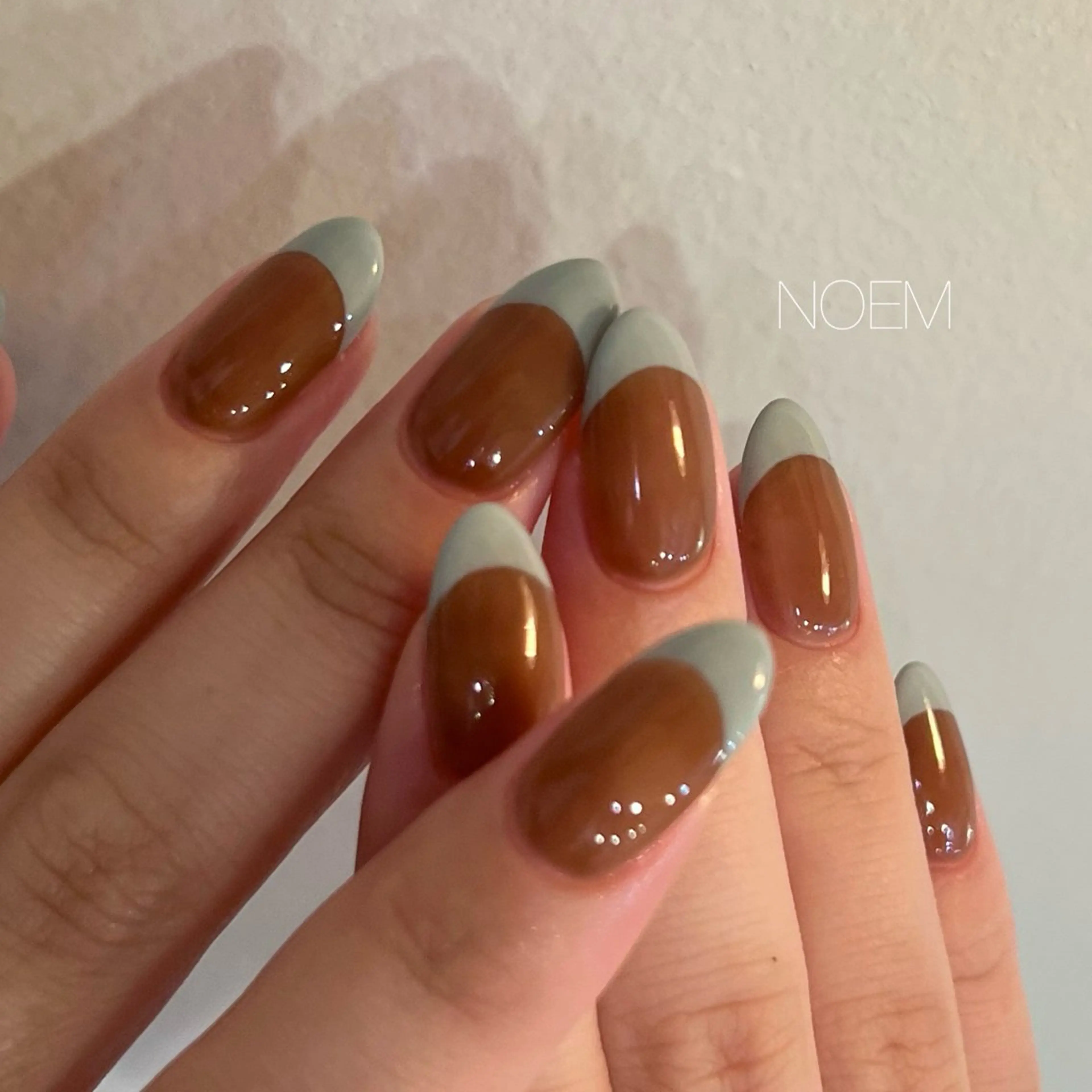 ネイル フレンチネイル YUKARI NOEMのネイルデザイン