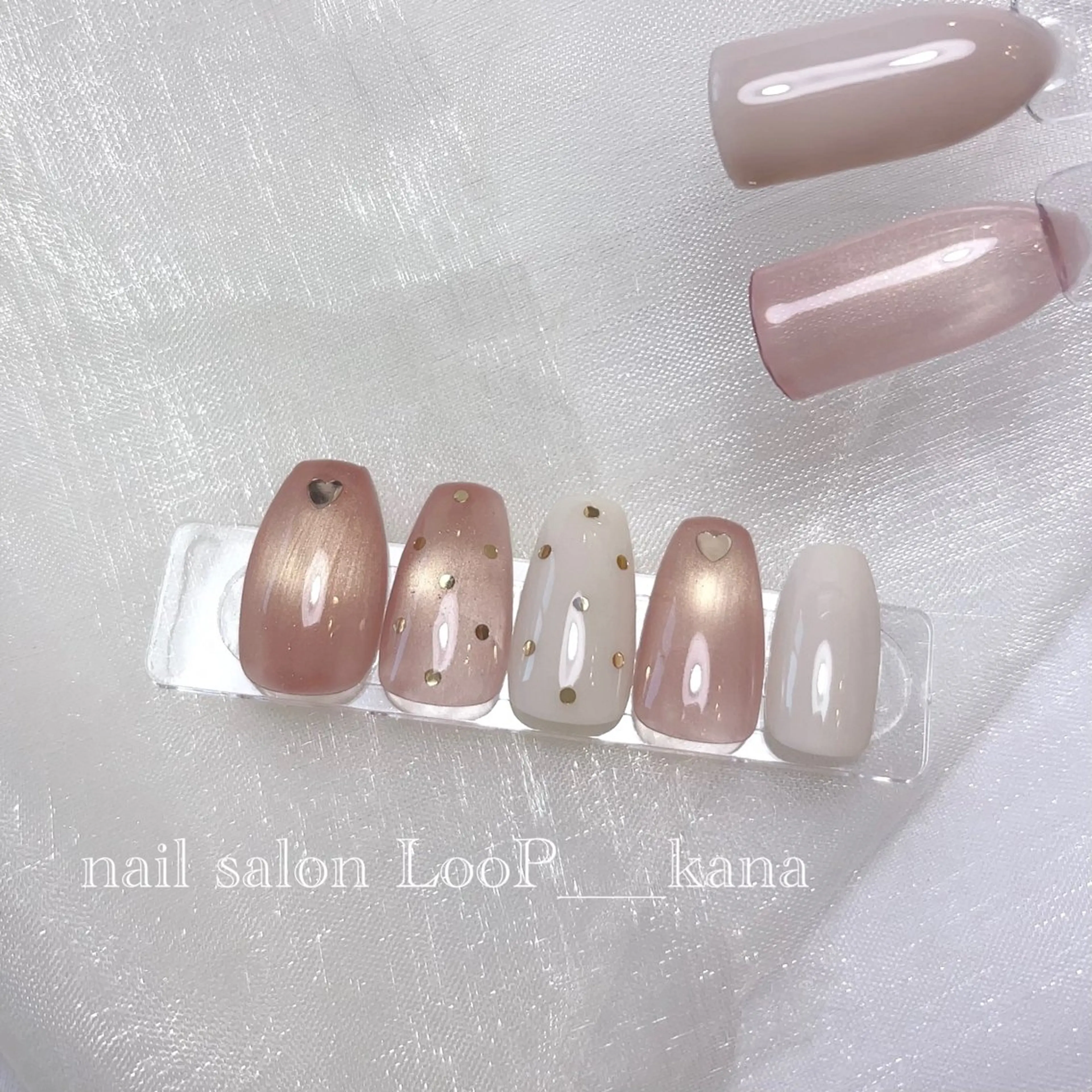 ネイル ドット ゴールド ハート 春ネイル ハンドネイル ネイルモデル募集中 LooP-kanaのネイルデザイン