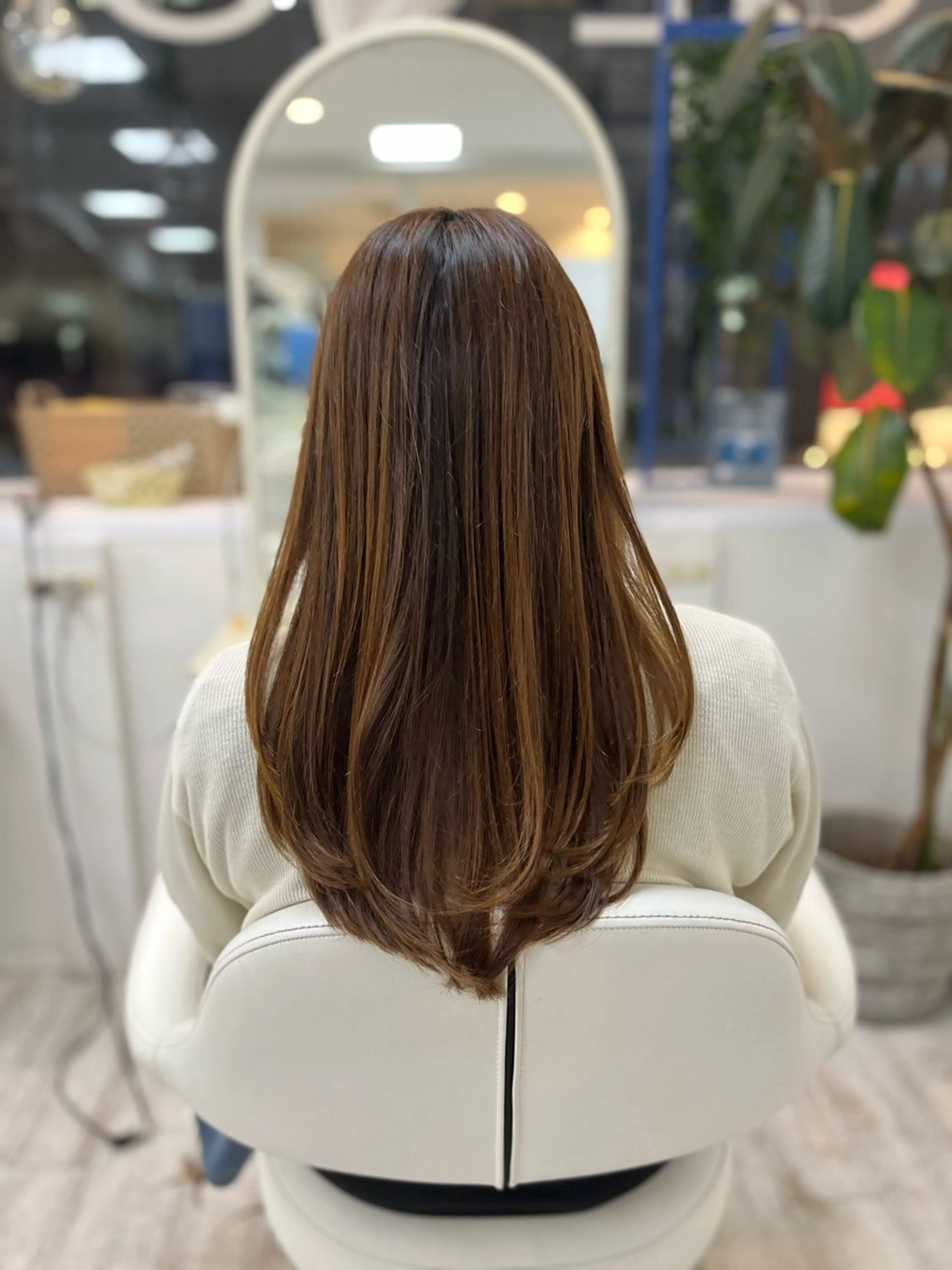ロング 岡崎 嶺のヘアスタイル