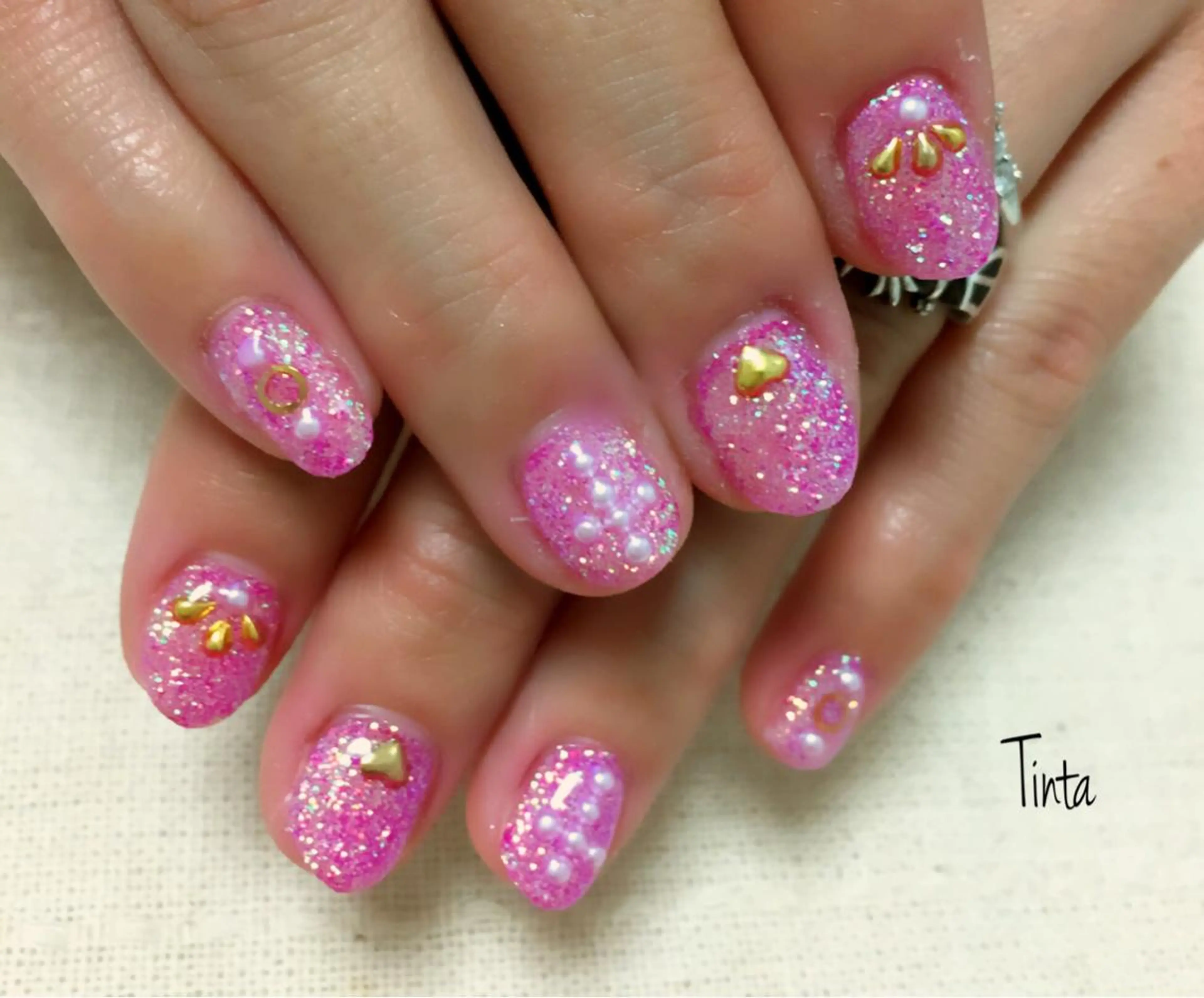 ネイル ラメ(グリッター) ピンク ネイルサロン ティンタ所属・馬場 典子のネイルデザイン
