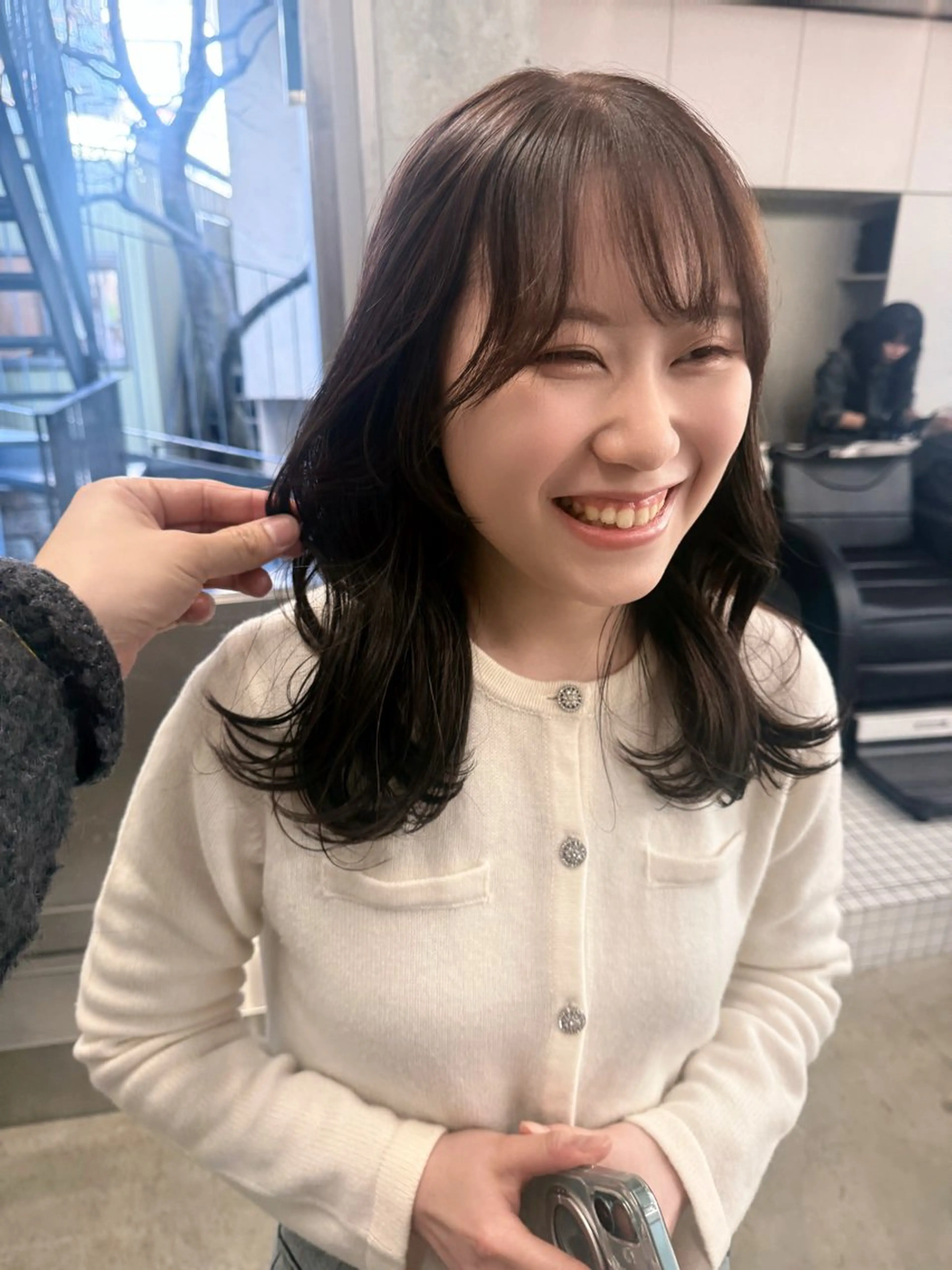 ロング カラー ロングレイヤー アッシュ ベージュカラー ブリーチ 透明感カラー カット ヘアカラー トリートメント 誰よりも丁寧なカット 🍀小林輝のヘアスタイル