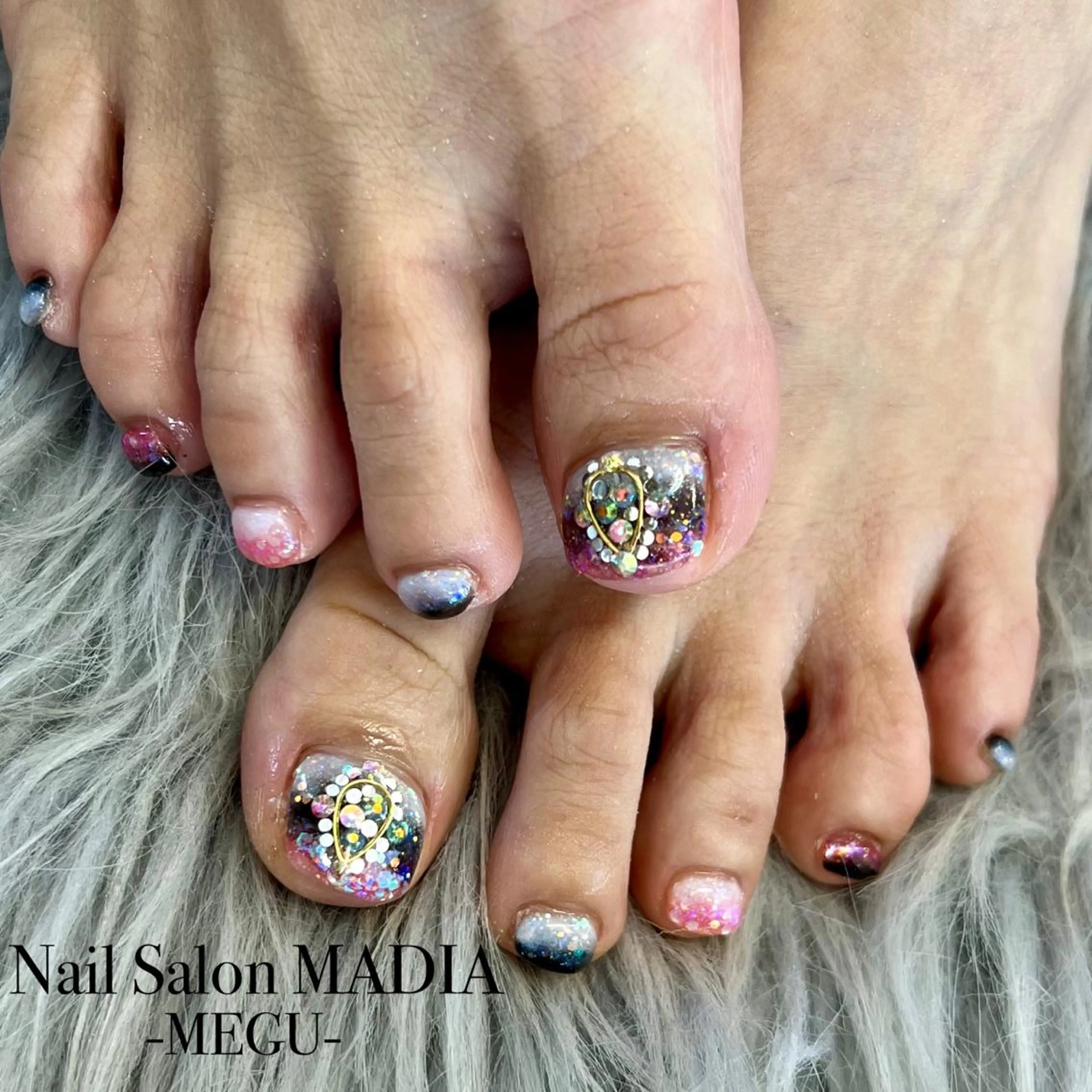 ネイル MADIA藤沢所属・MADIA MEGUのネイルデザイン