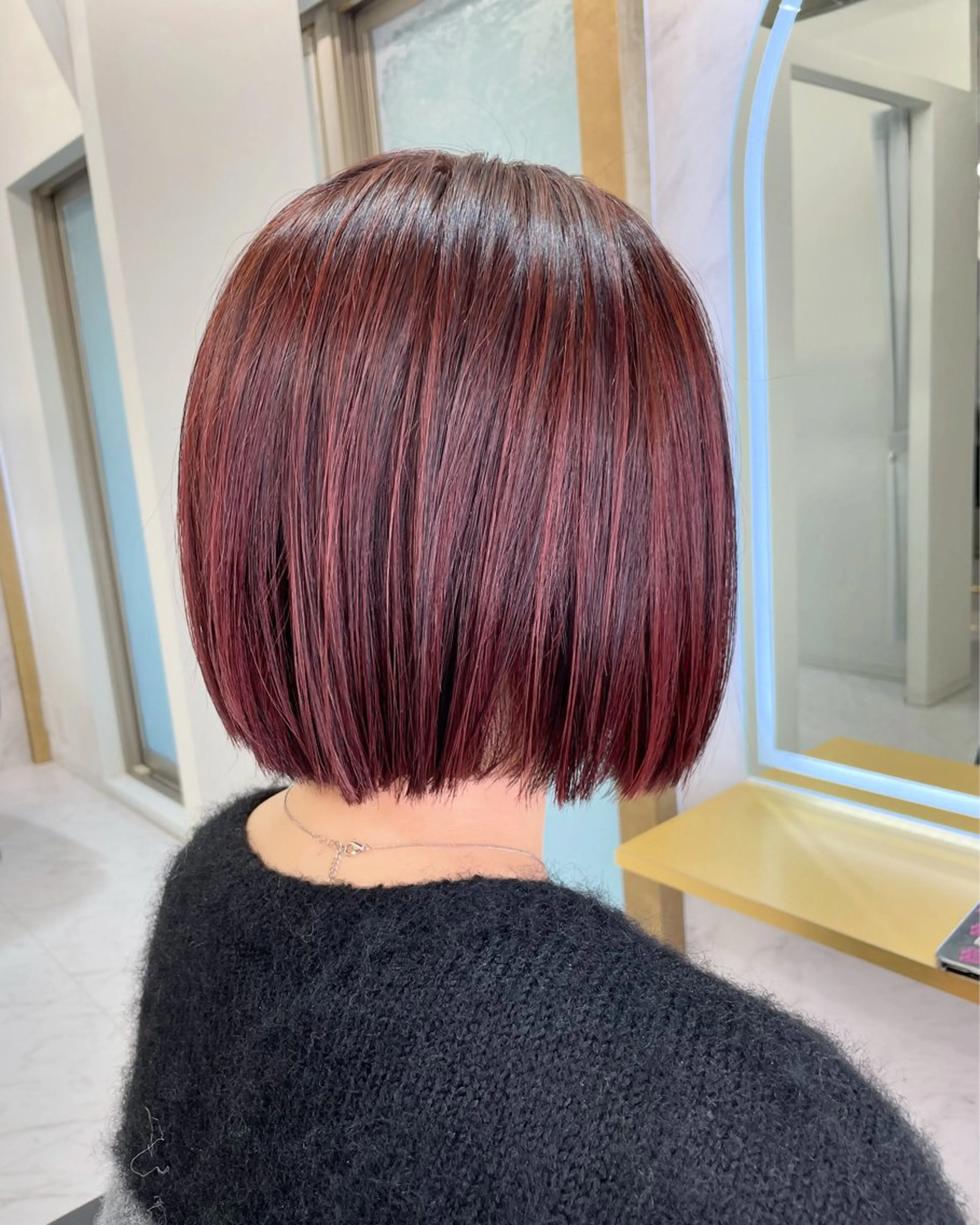 ショート カラー シールエクステ バレイヤージュ ブリーチ ケアブリーチ ダブルカラー カット ヘアカラー トリートメント loa所属・🔗透明感カラー🔗 エクステ✂️はるちかのヘアスタイル