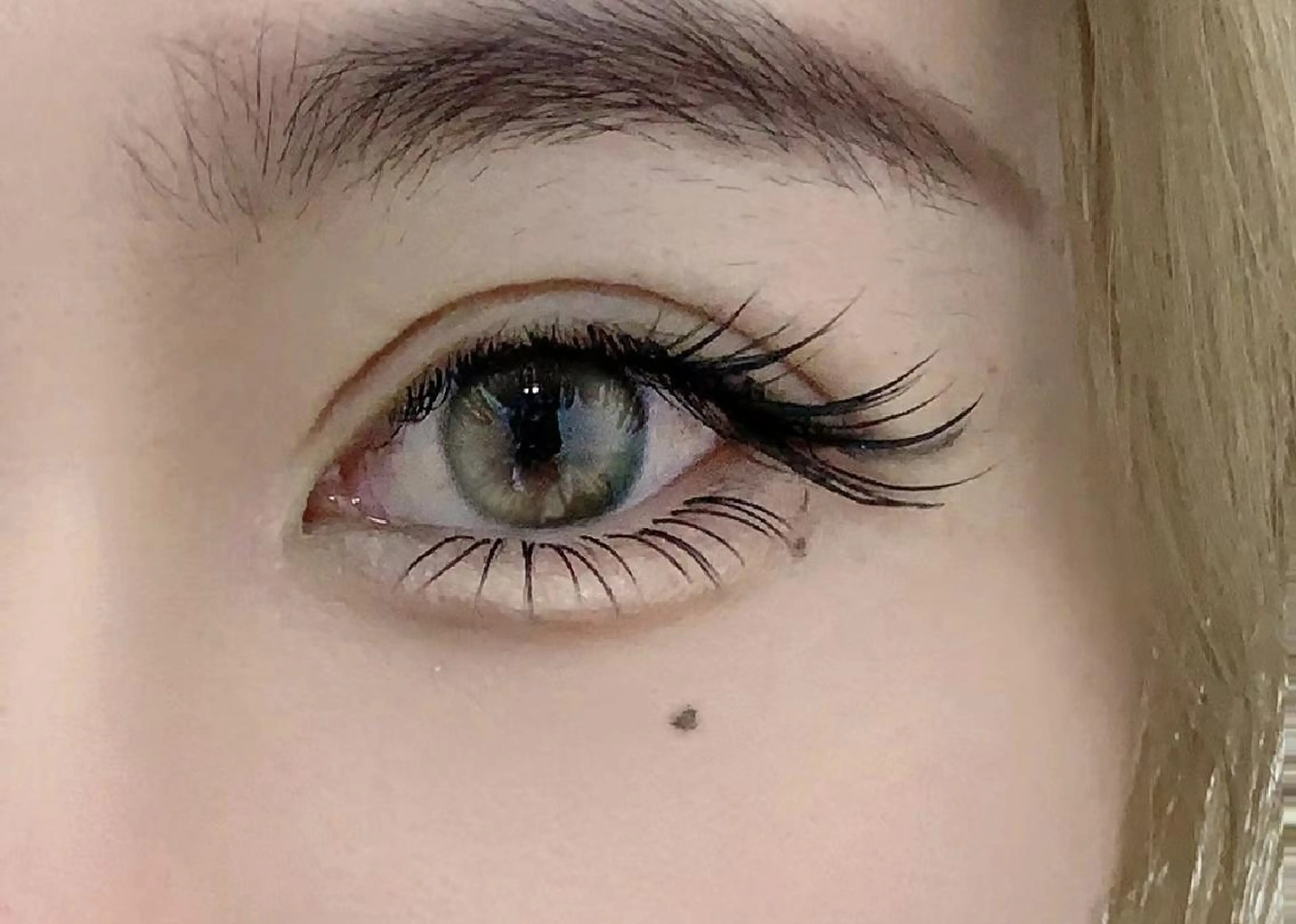 マツエク・マツパ ケラチンラッシュリフト 付け放題 カラーマツエク フラットラッシュ パリジェンヌラッシュリフト AB マツエクネイルサロンのマツエク・マツパデザイン