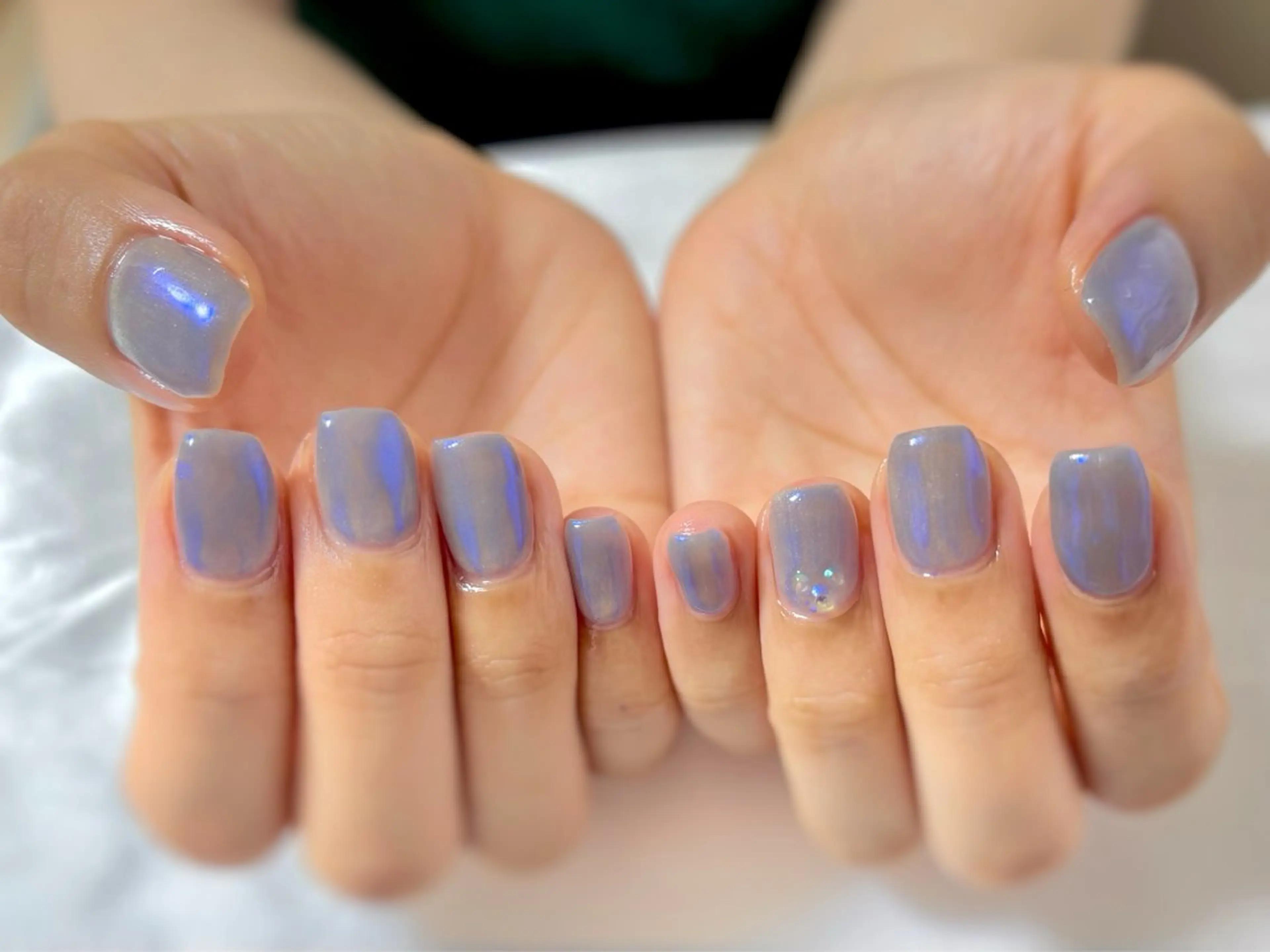 ネイル オーロラネイル ブルー ハンドネイル Nail salon Cielel⟡Ayaのネイルデザイン