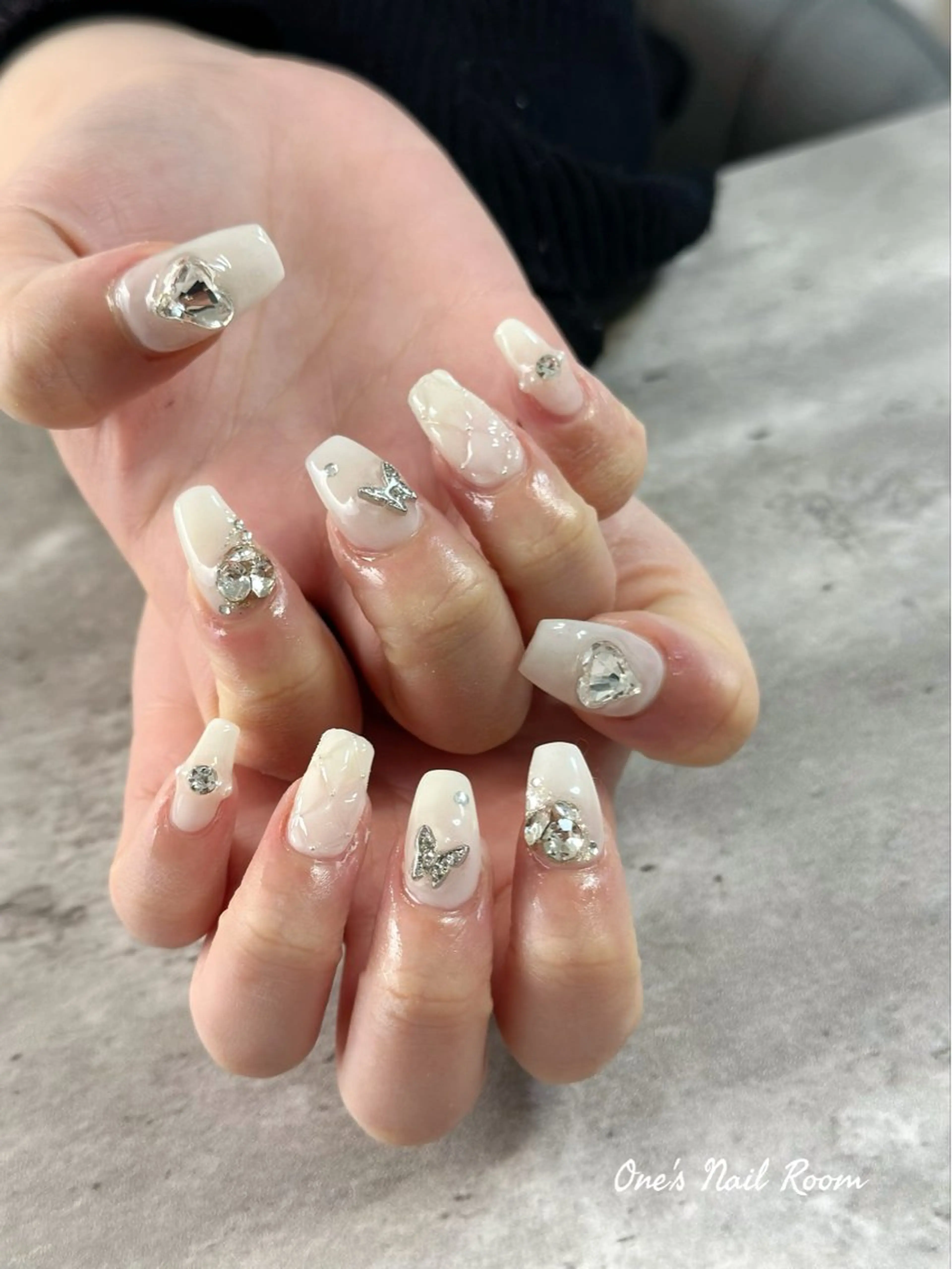 ネイル ハンドネイル One's Nail Roomのネイルデザイン