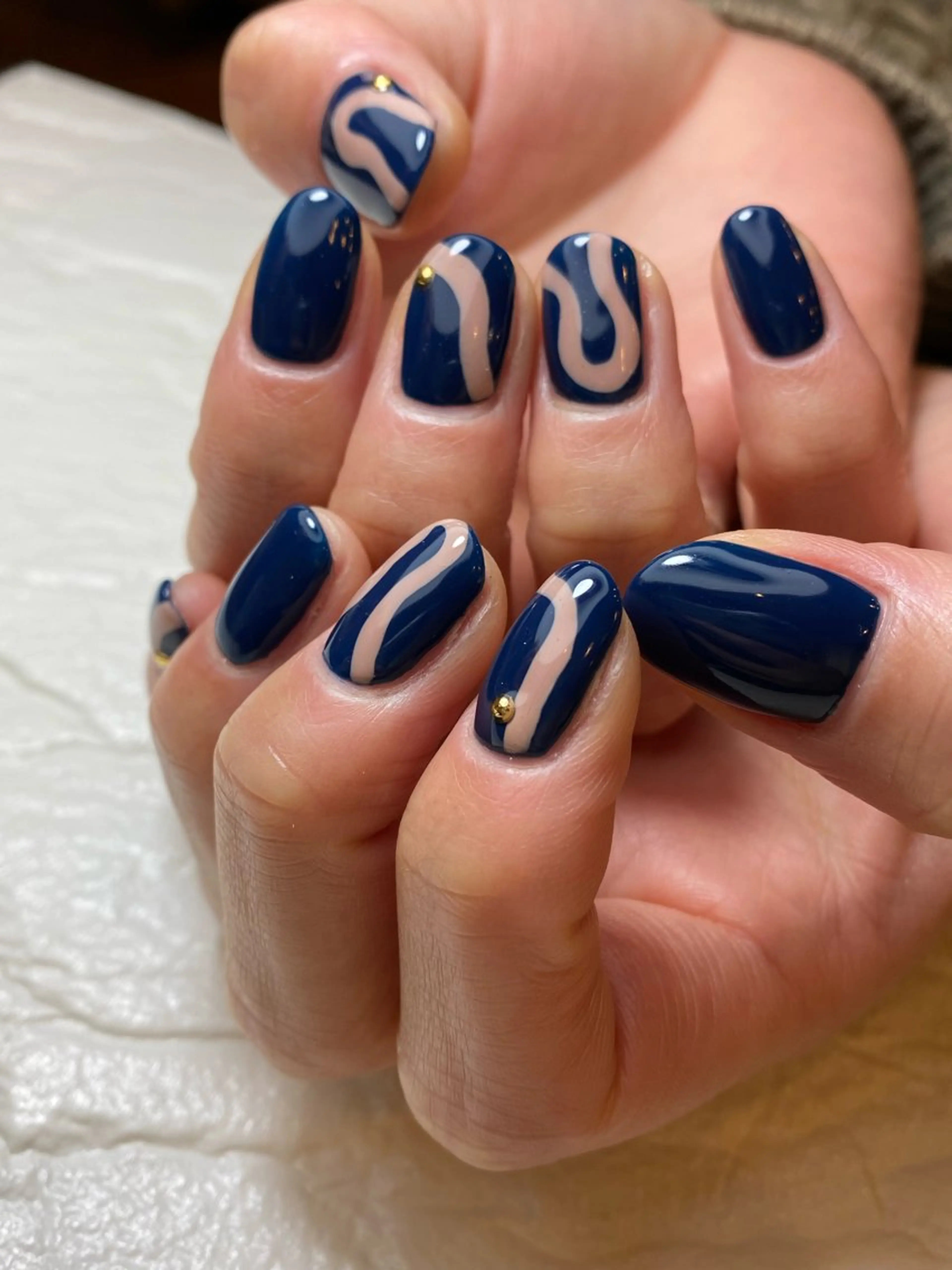 【人気No.2】ハンドネイル/ニュアンスネイル/持ち込みOK◎5本デザイン(オフ・ケア・パラジェル/LaShade込み)の写真