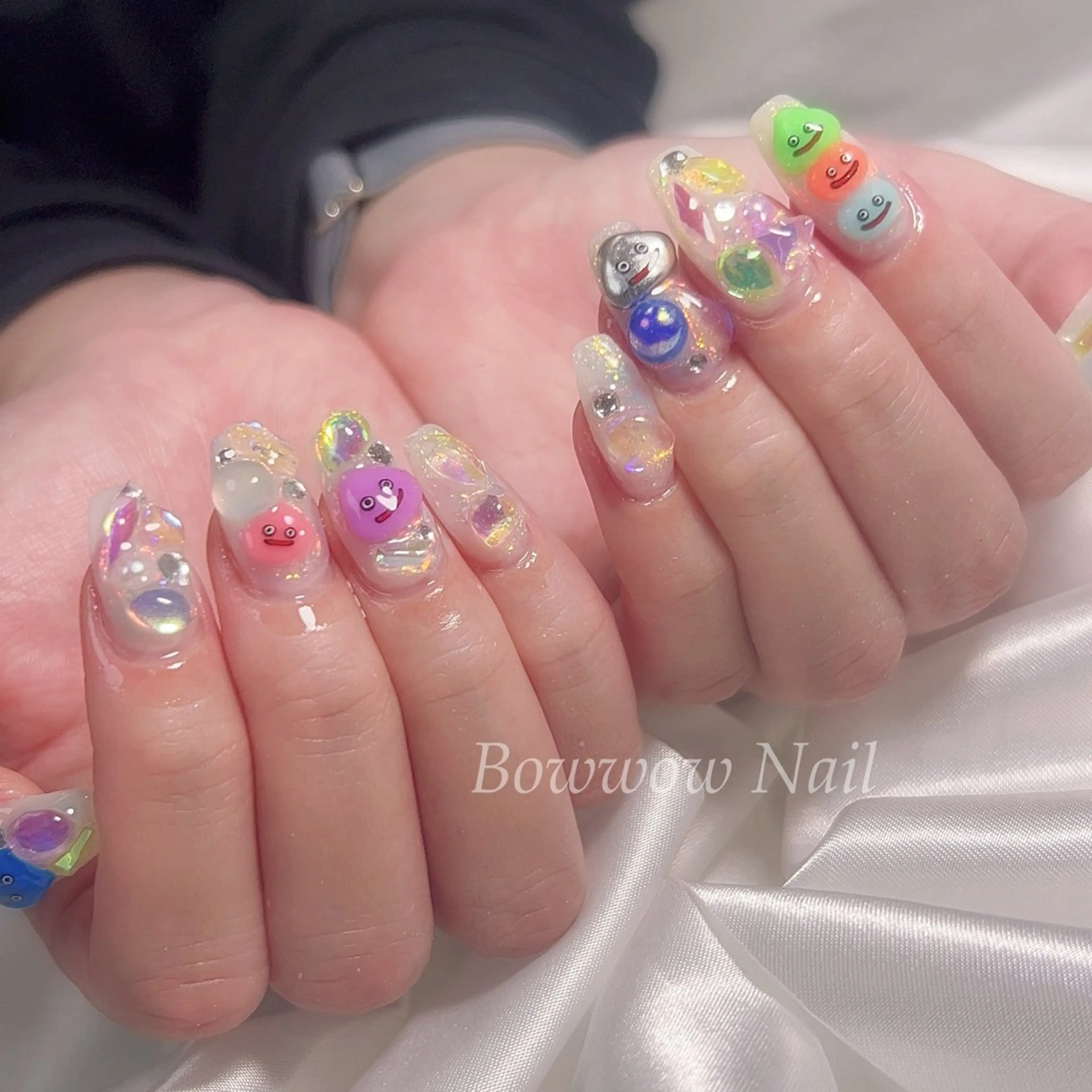 ネイル キラキラネイル 韓国ネイル Bow wow Nail さや🧸のネイルデザイン
