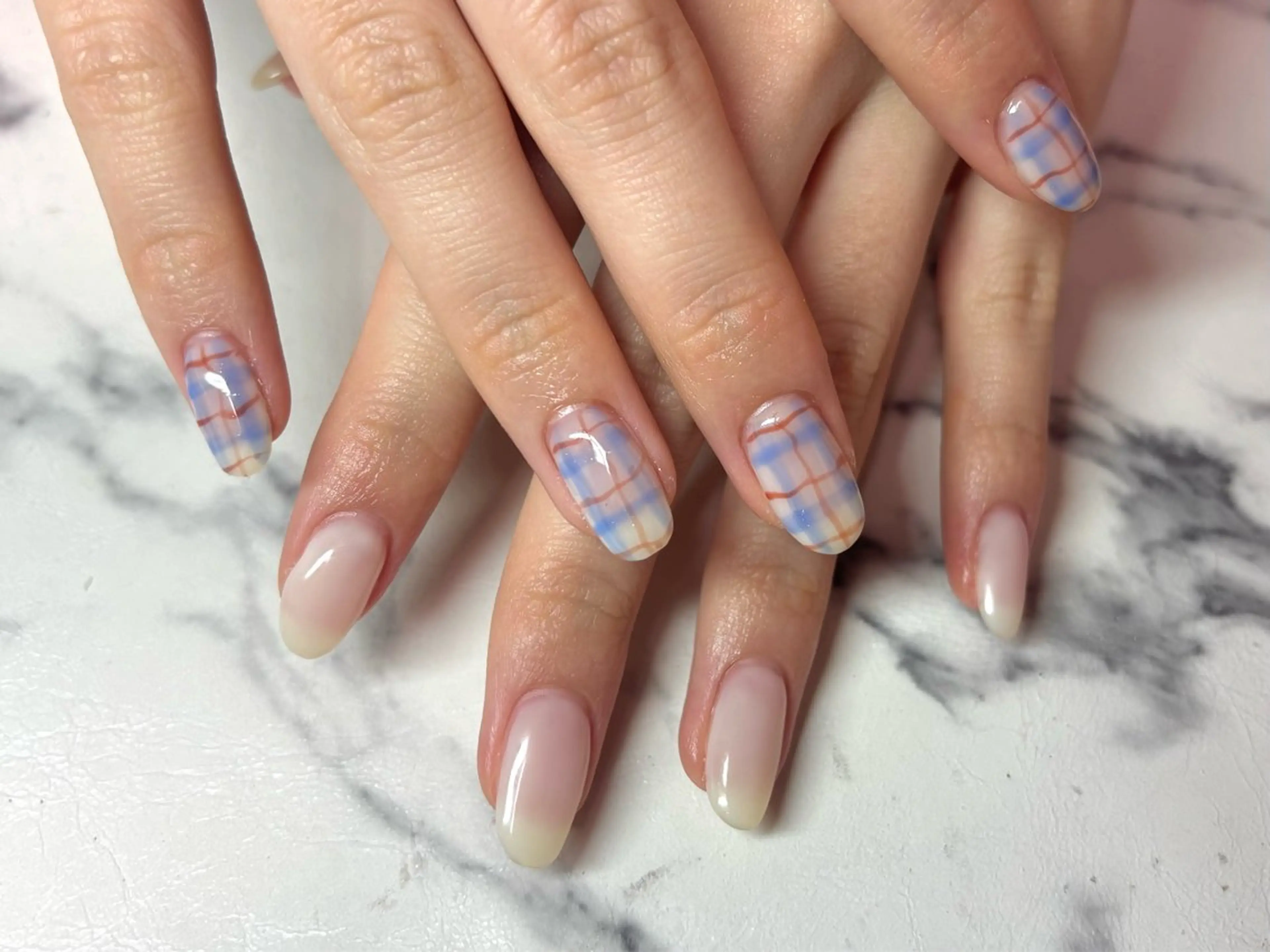 ネイル 長さ出し キラキラネイル 韓国ネイル ニュアンスネイル 春ネイル mimimi nail所属・I. MITSUKIのネイルデザイン