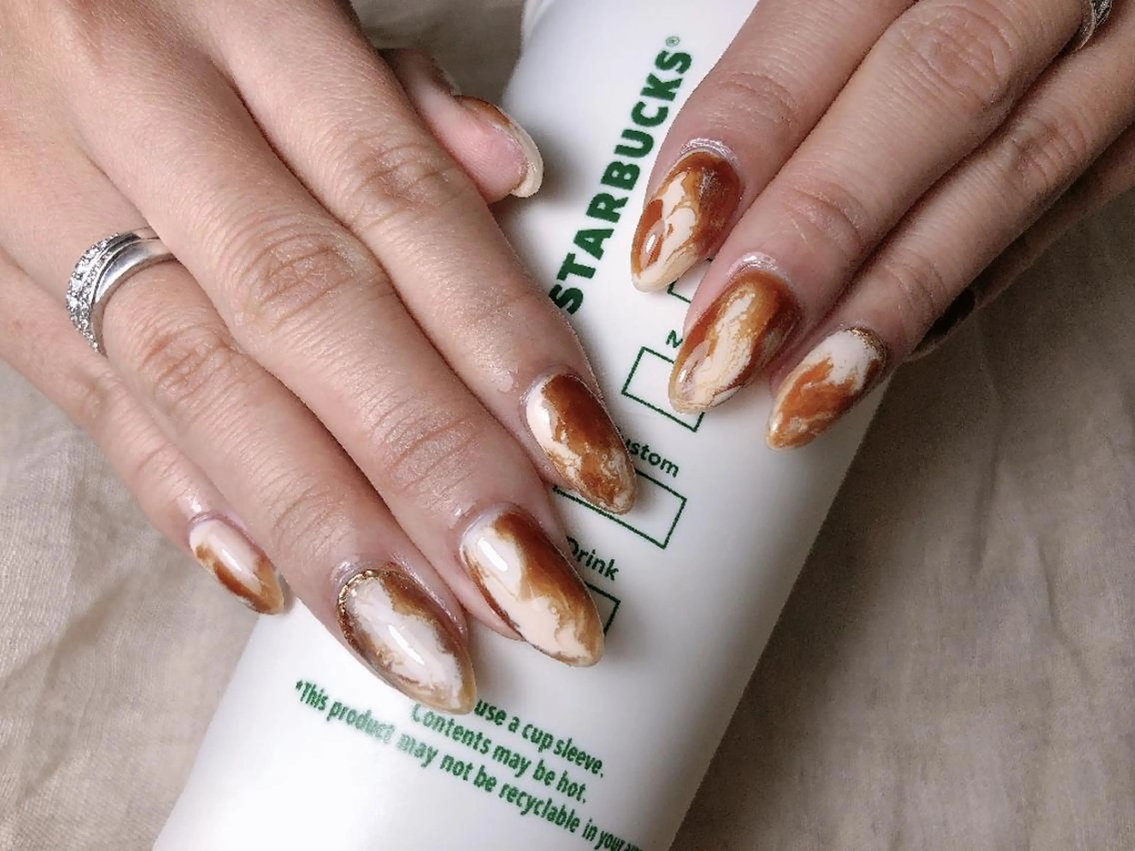 ネイル ジェルネイル ラメ(グリッター) ニュアンスネイル パラジェル ハンドネイル GREEM グリームのネイルデザイン