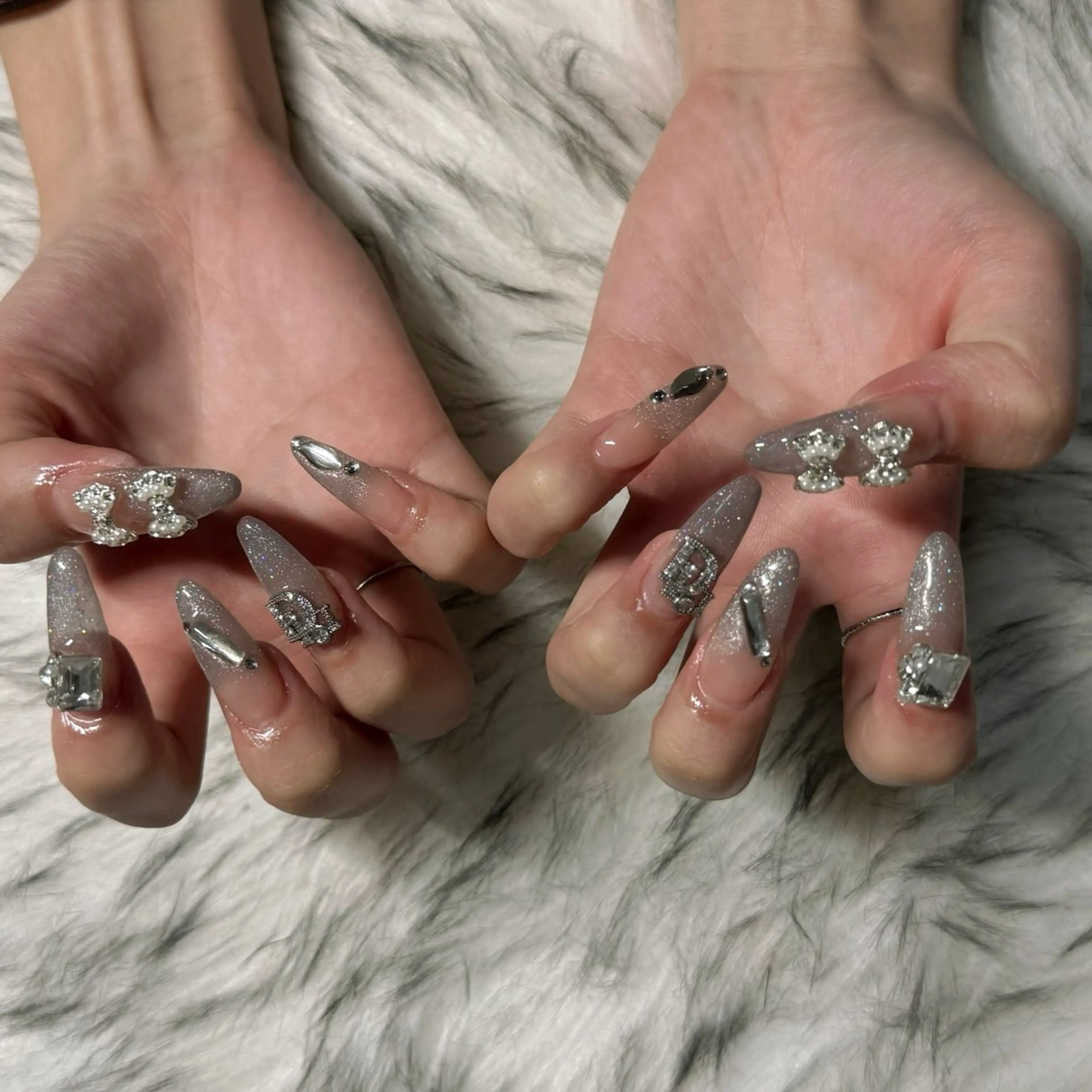 ロング ハンドネイル mao .のネイルデザイン