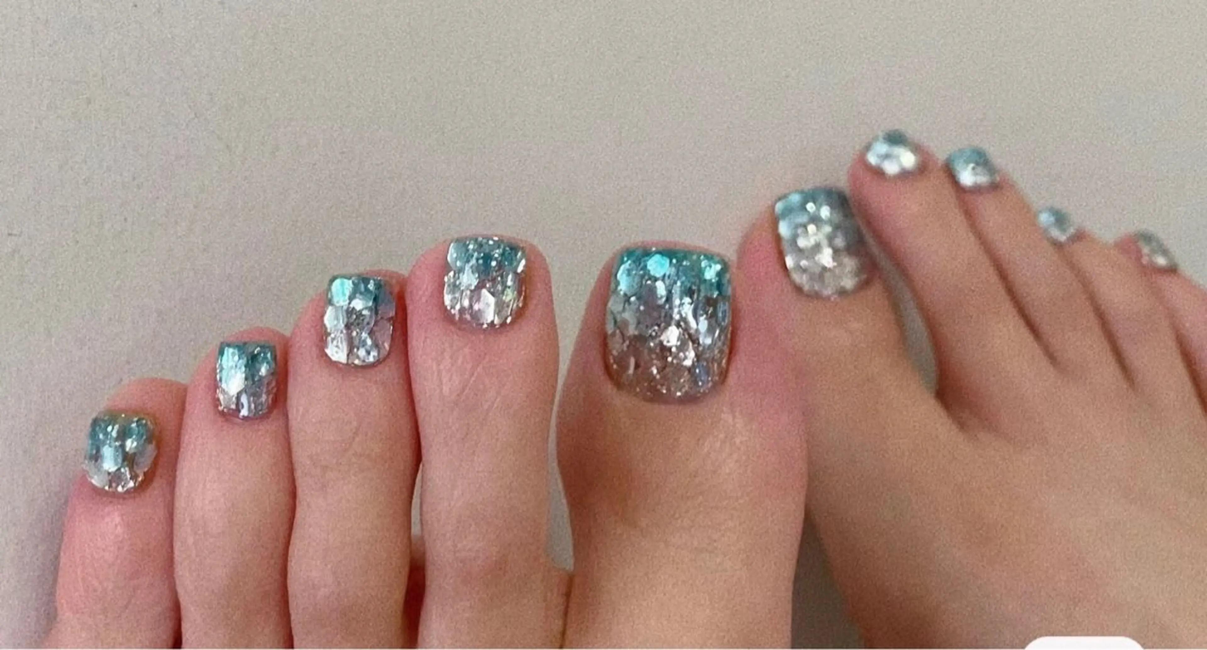 🦋🐾ハンド+フット•ワンカラー「初回ジェルオフ無料ケア込み」「パラジェルあり」¥8900の写真