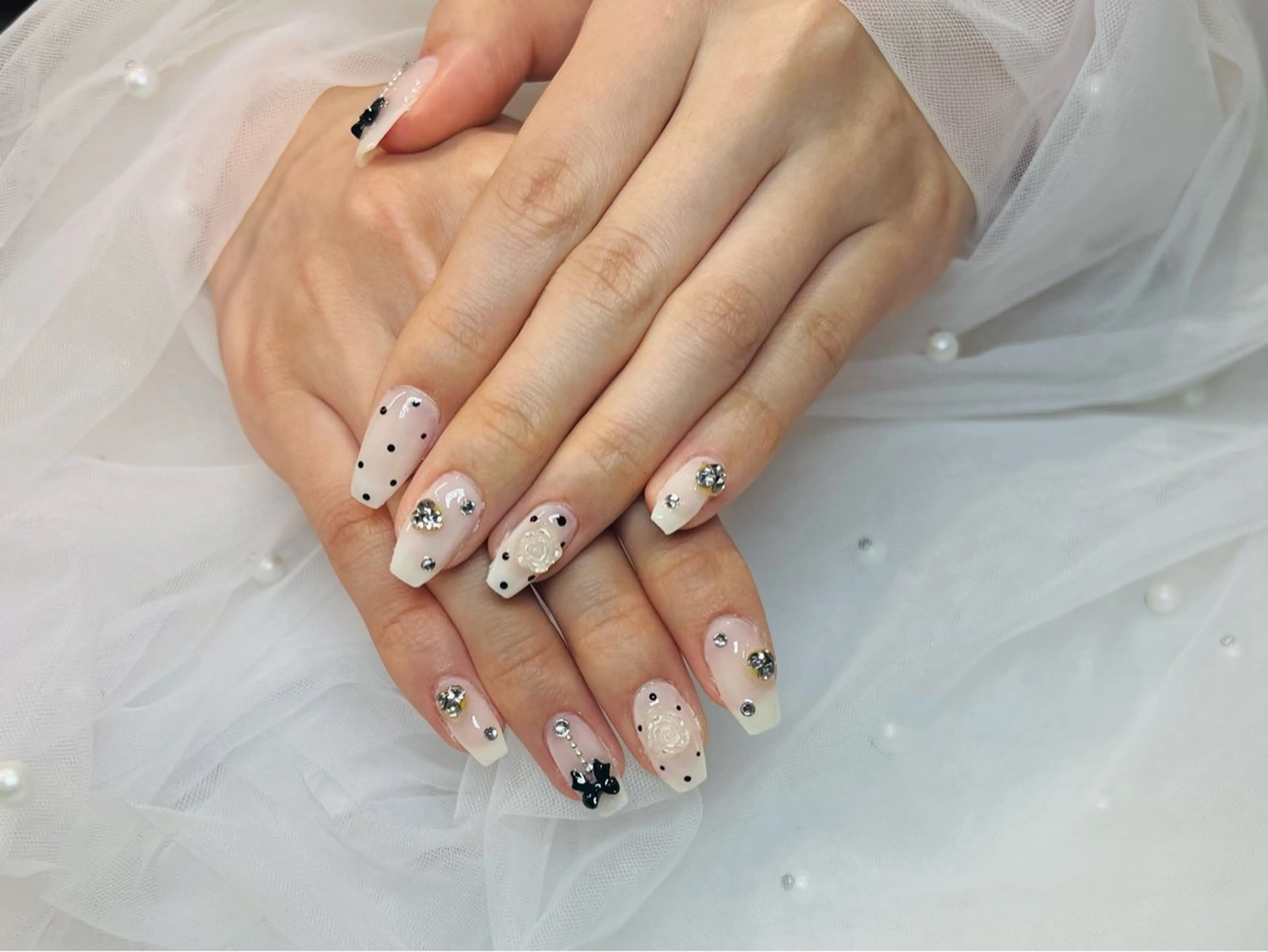 ネイル 、 、の眉毛・アイブロウイメージ